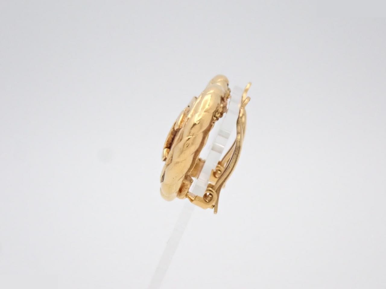 Earrings with Coco Mark design, gold. — view 3