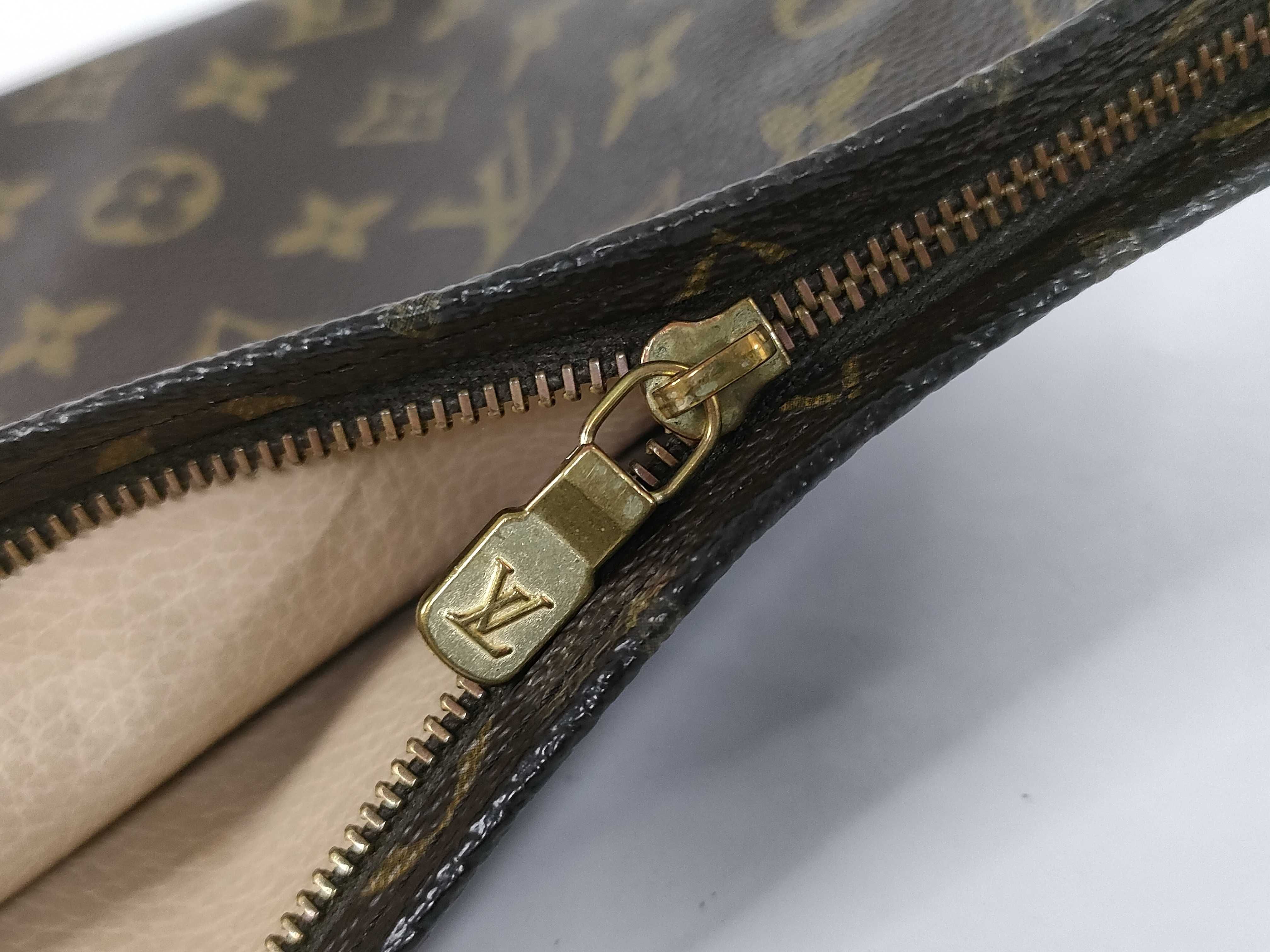 Monogram Pouch Toilette 26 M47542 — view 11