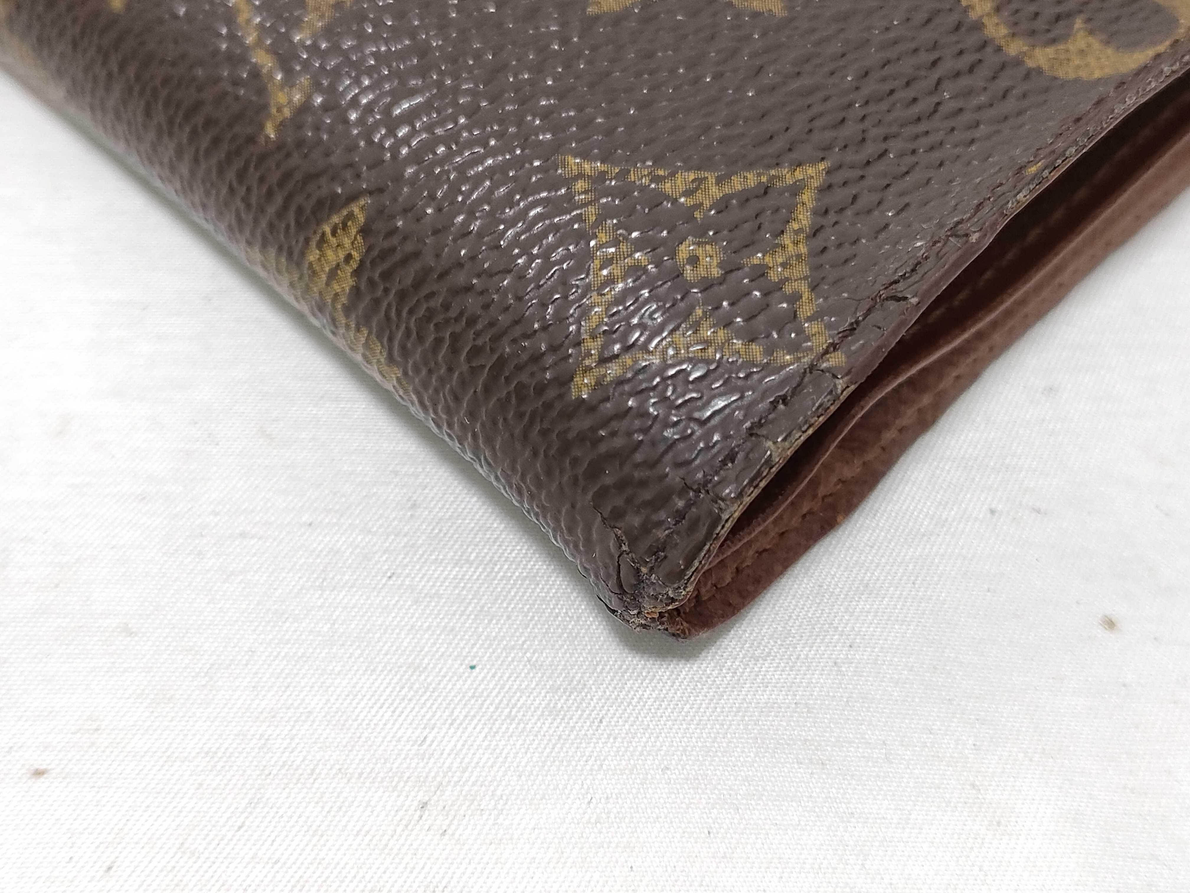 Monogram M61675 Portefeuille Marco Wallet with Large Curved Edge — view 4