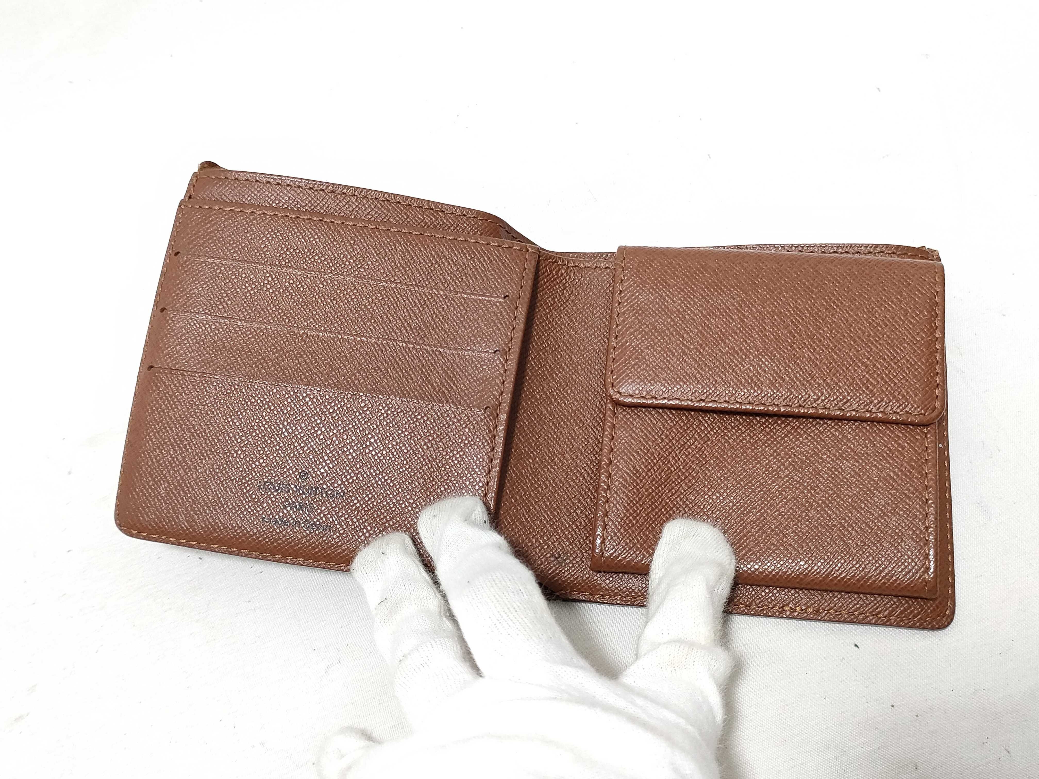 Monogram M61675 Portefeuille Marco Wallet with Large Curved Edge — view 9