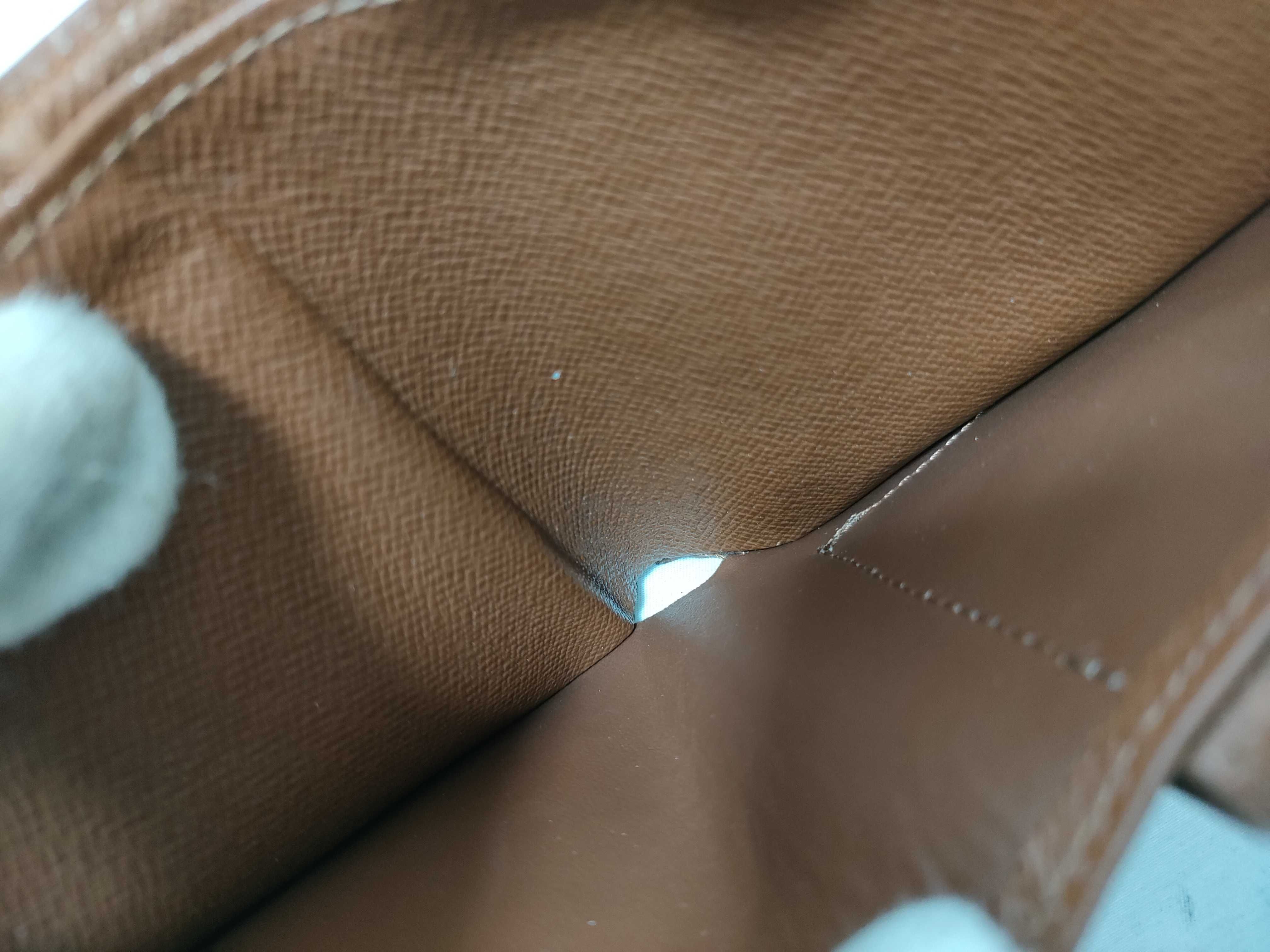 Monogram M61675 Portefeuille Marco Wallet with Large Curved Edge — view 10
