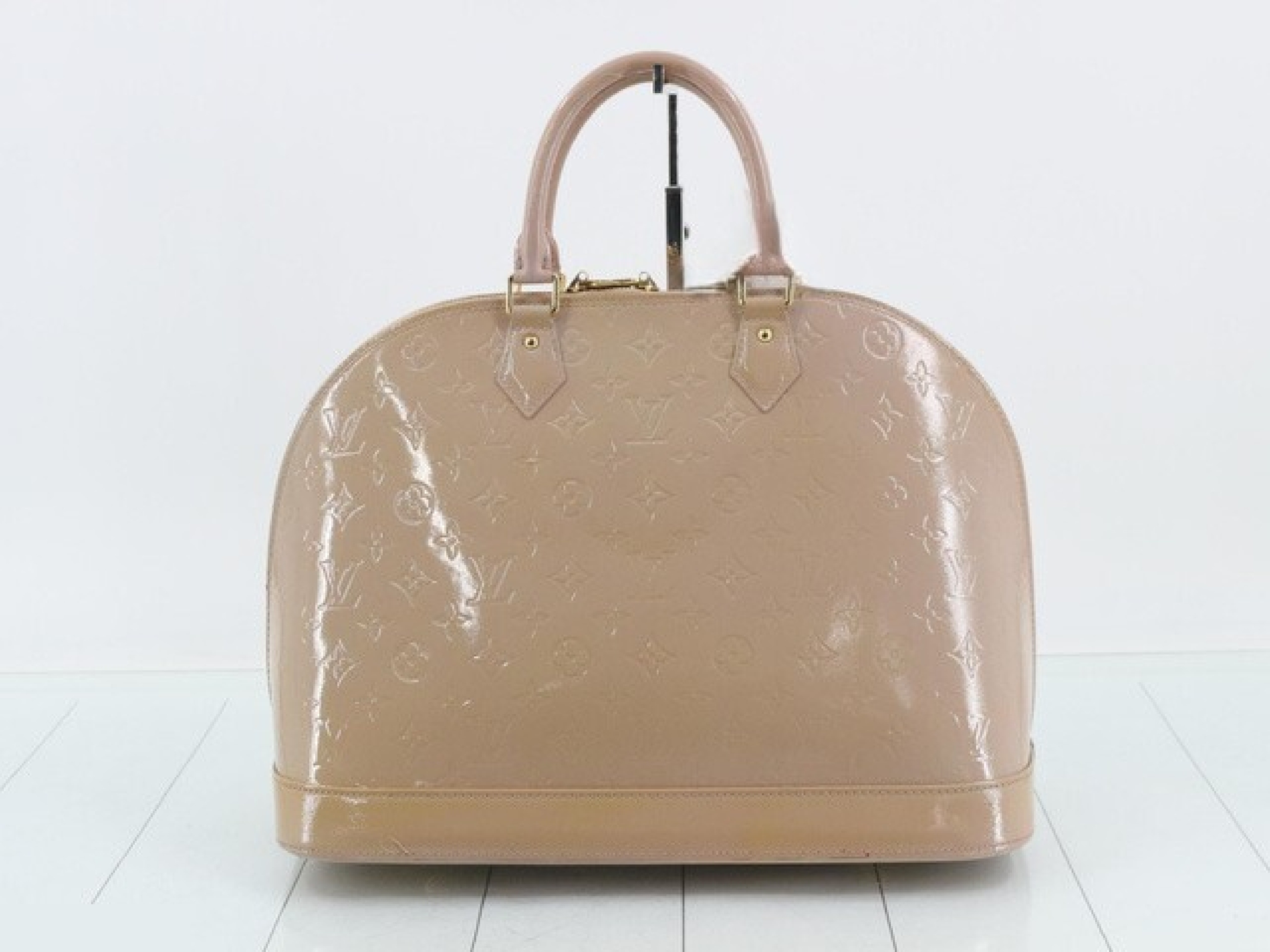 Vernis Alma GM handbag — view 2