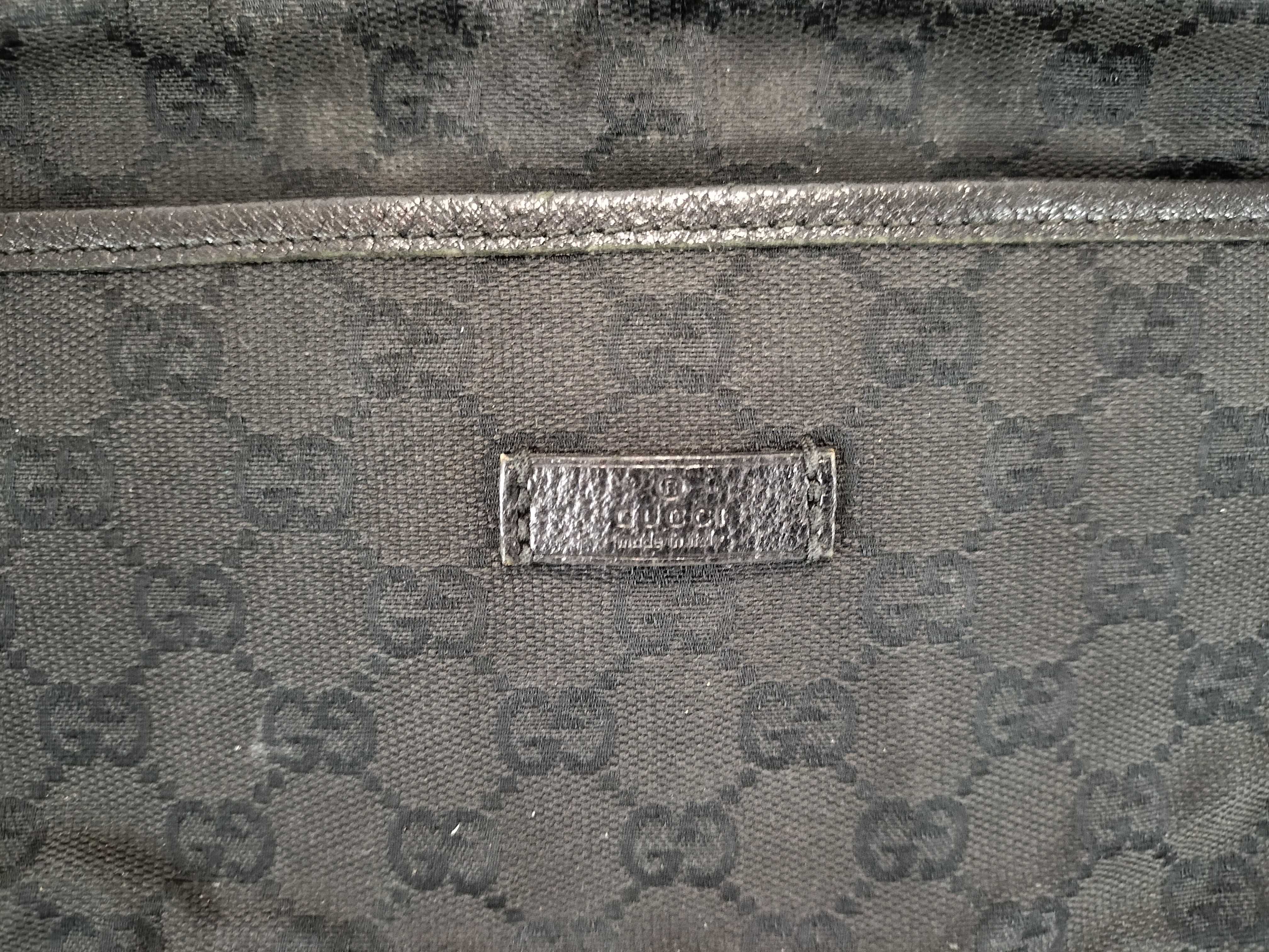 GG Canvas 122791 Shoulder Bag — view 2