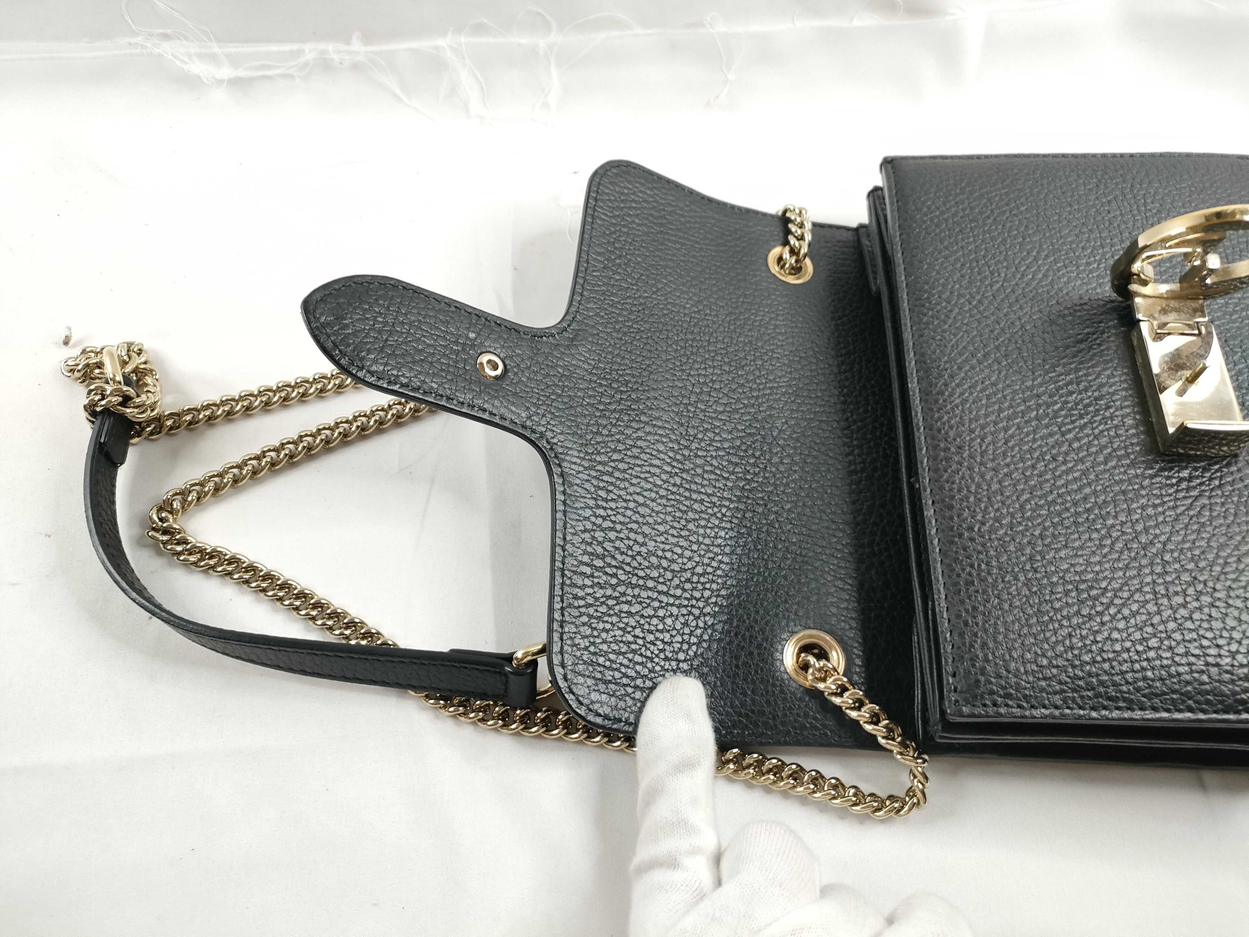 Interlocking Chain Shoulder Bag — view 8