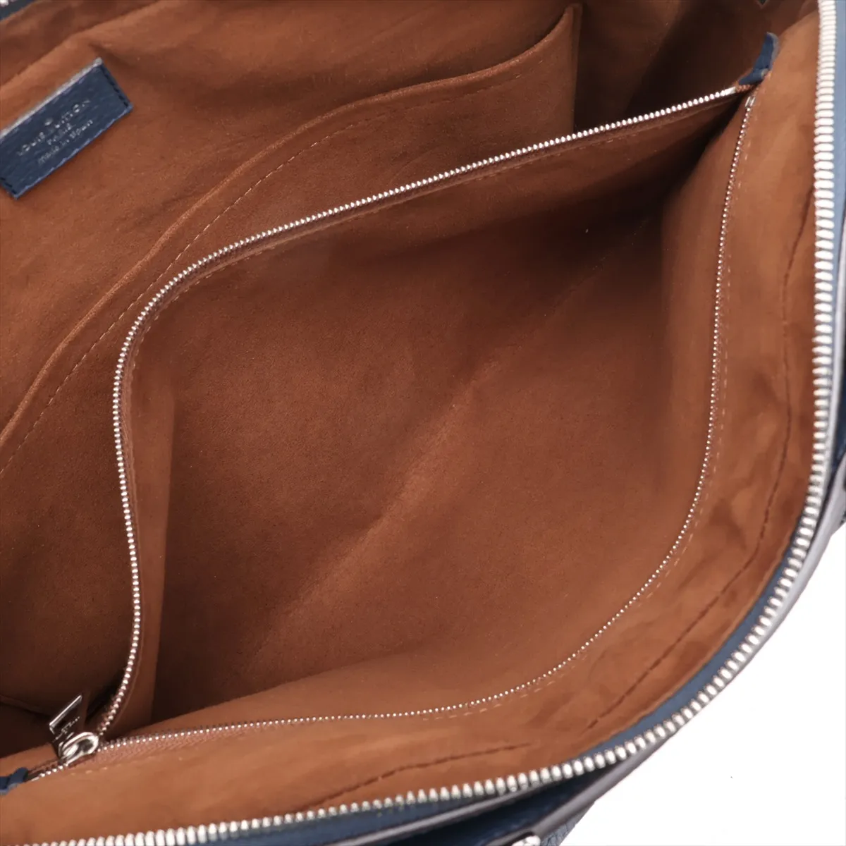 Cuir Taurillon Armand Briefcase PM M53488 Black (RFID detected) — view 10