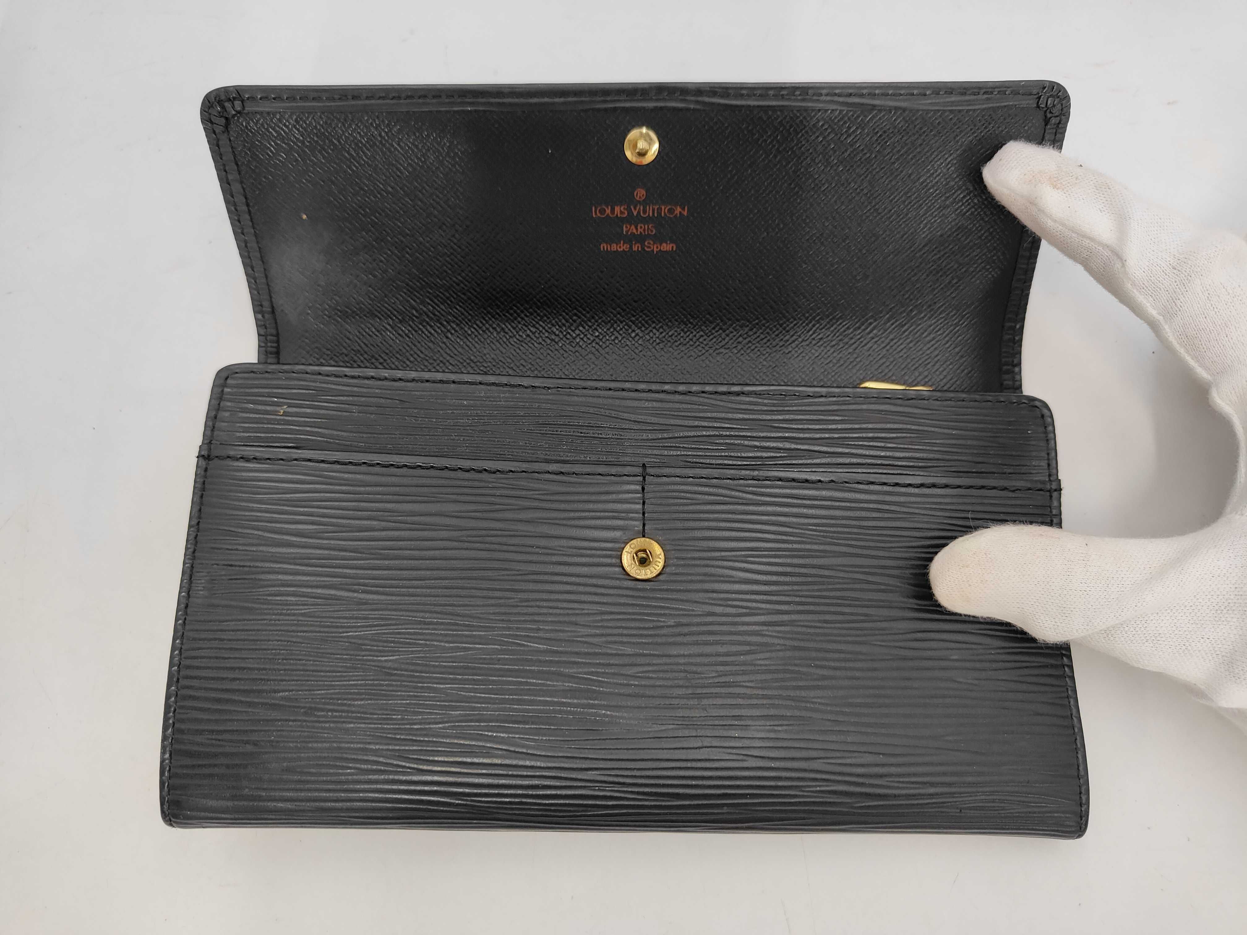 Epi Louis Vuitton Epi Wallet — view 5