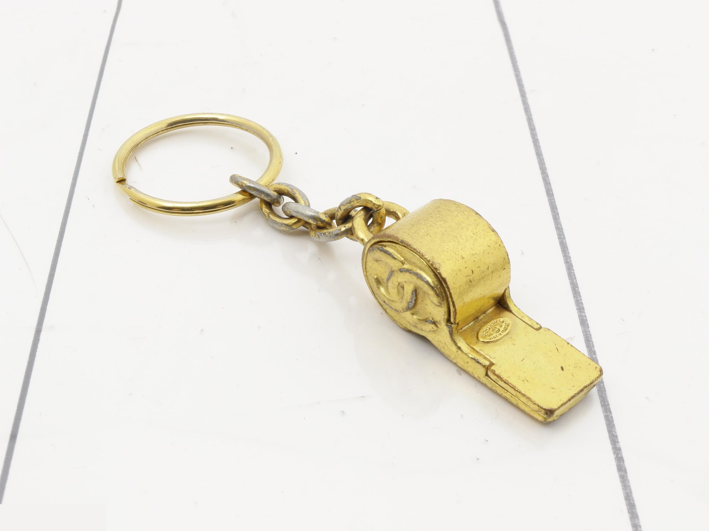 Keyring Whistle with Coco Mark Gold — view 2