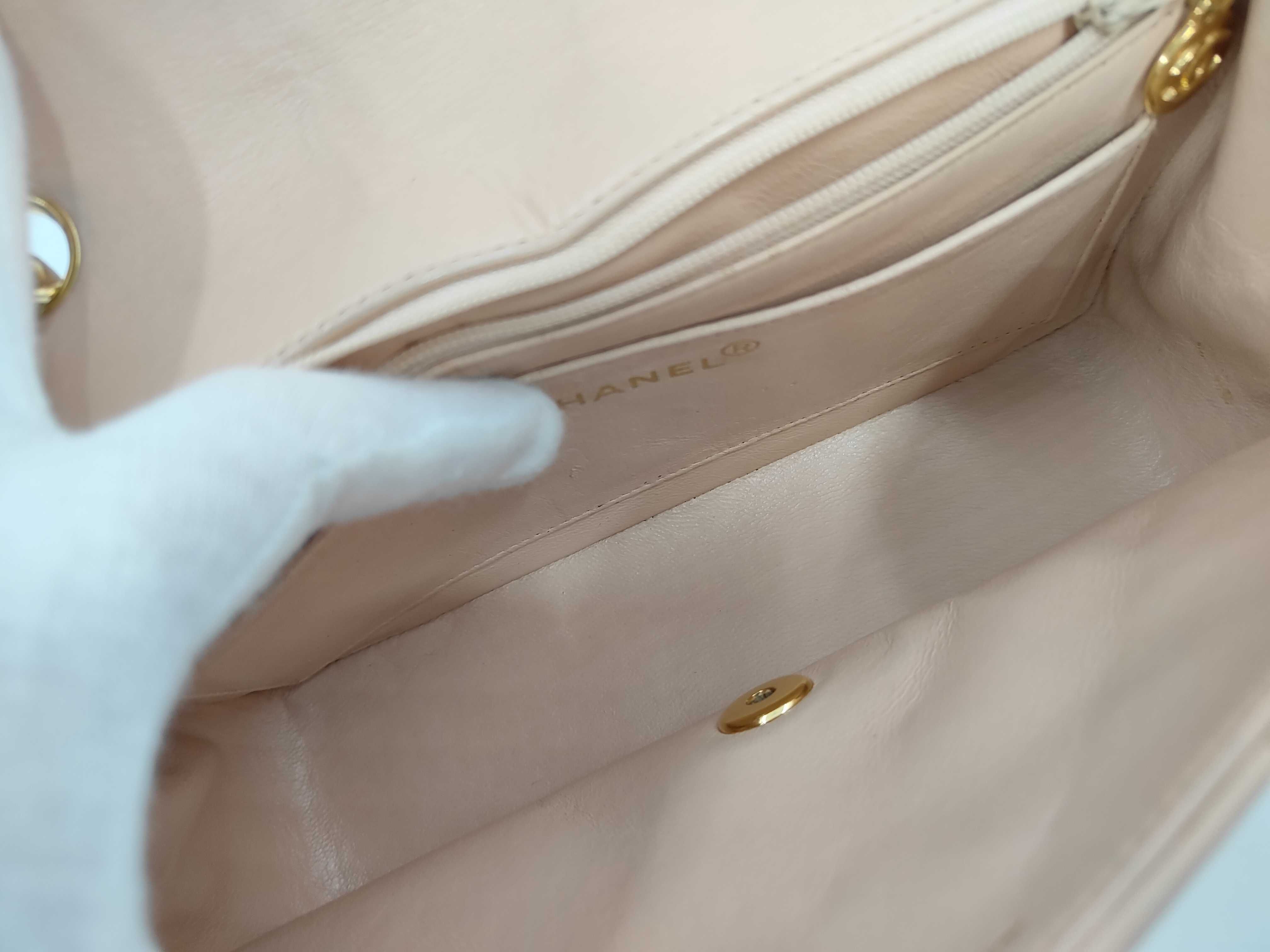 Lambskin Diana 20 Pink Shoulder Bag (with missing screw) — view 12