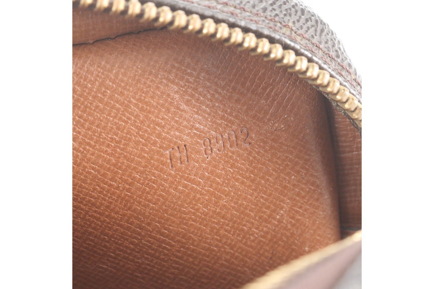 Monogram Marly Dragonne GM M51825 Leather Second Bag — view 9