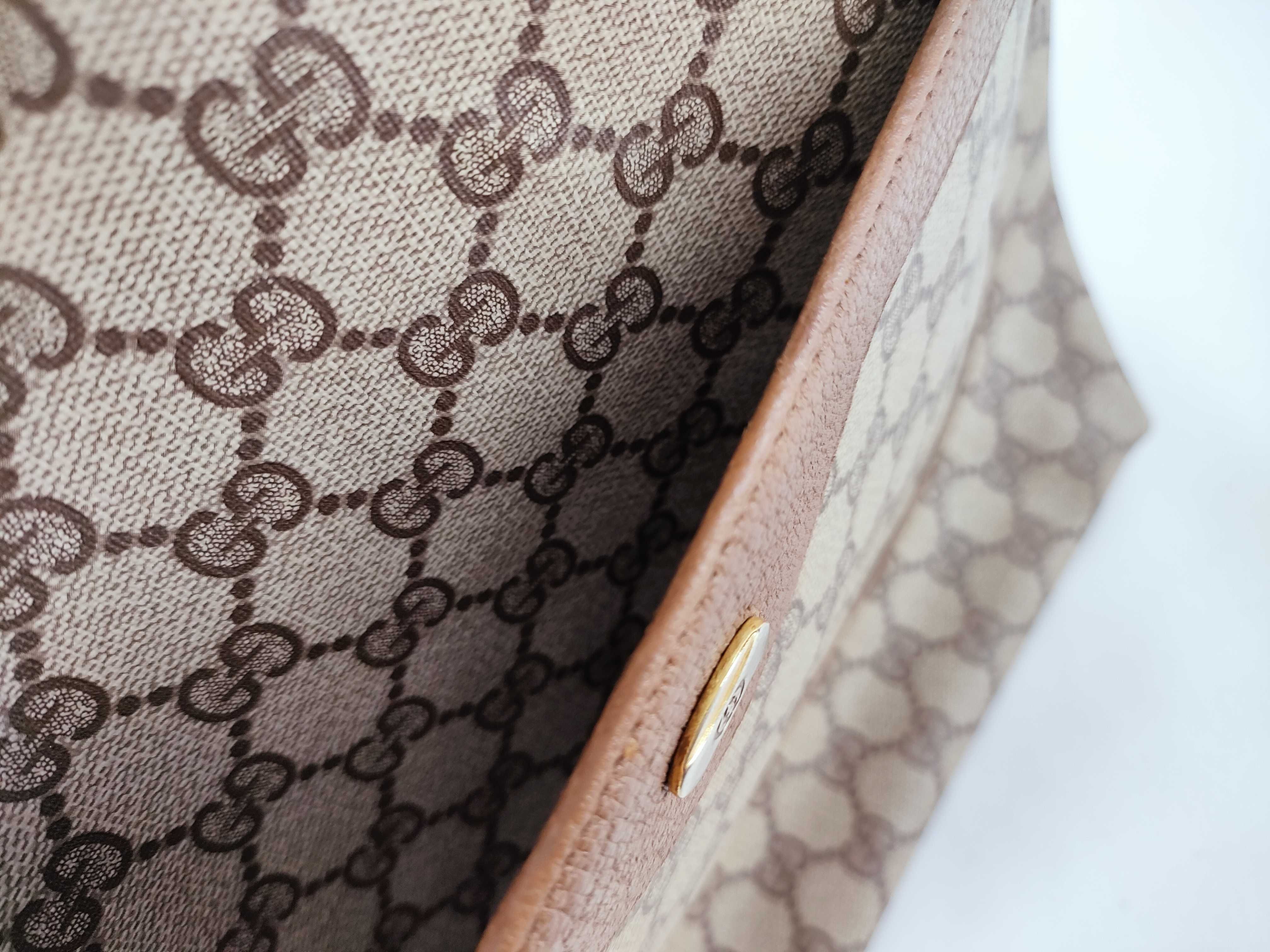 GG Canvas Shoulder Bag — view 12