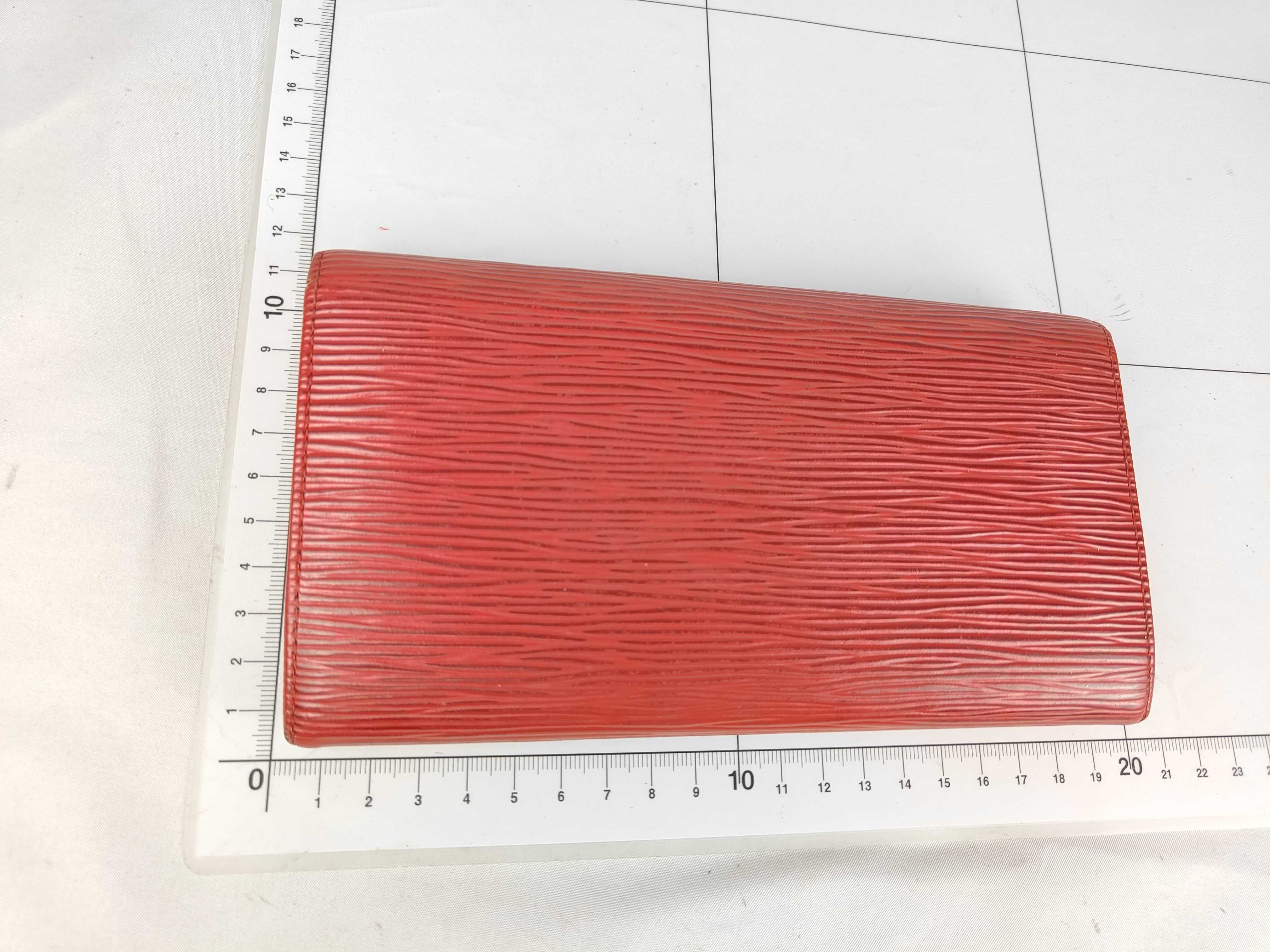 Epi Pochette Portemonnaie Credit Wallet — view 2