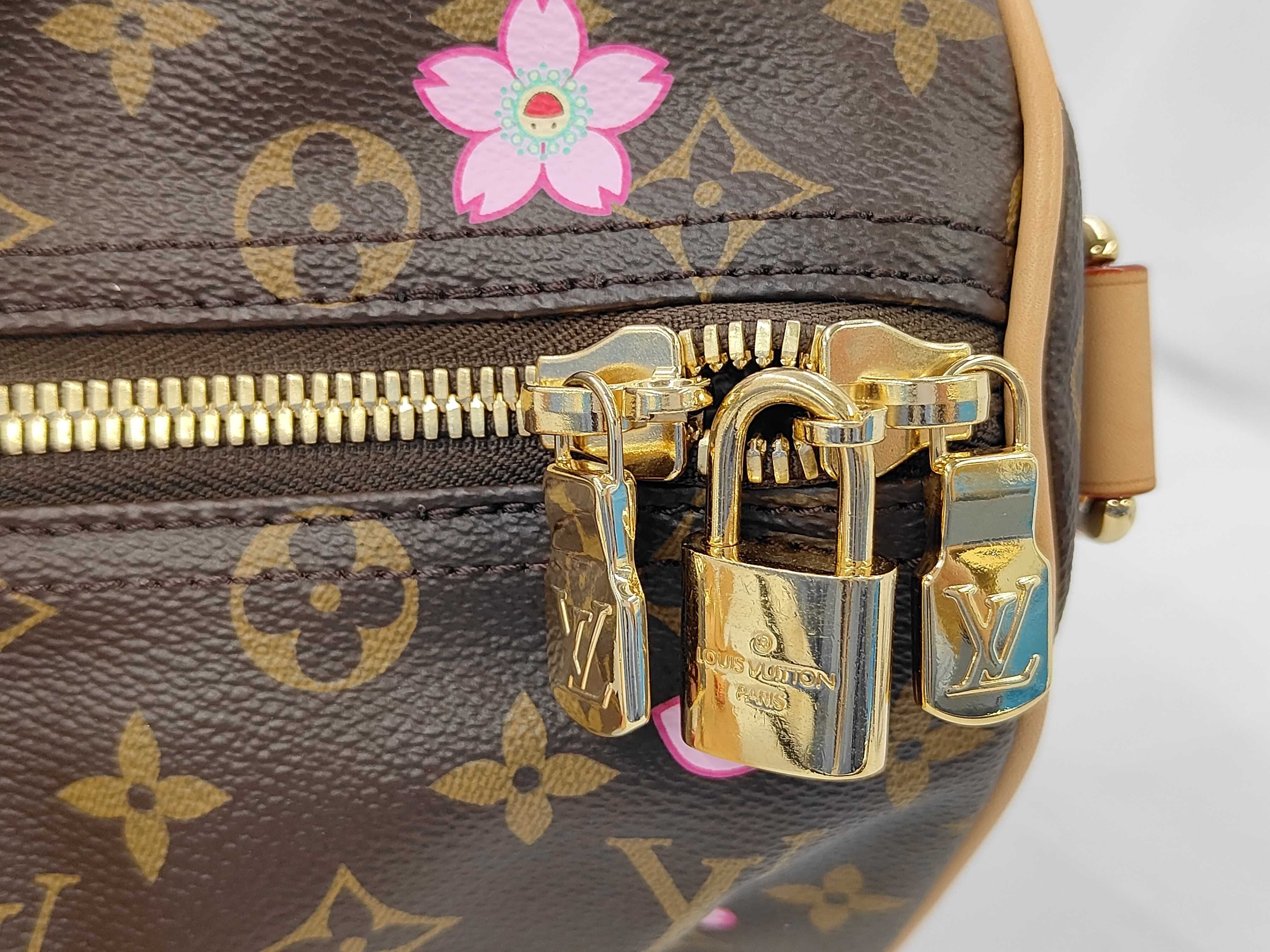 LV X™ Keepall Bandoulière M13752 Boston Bag — view 6