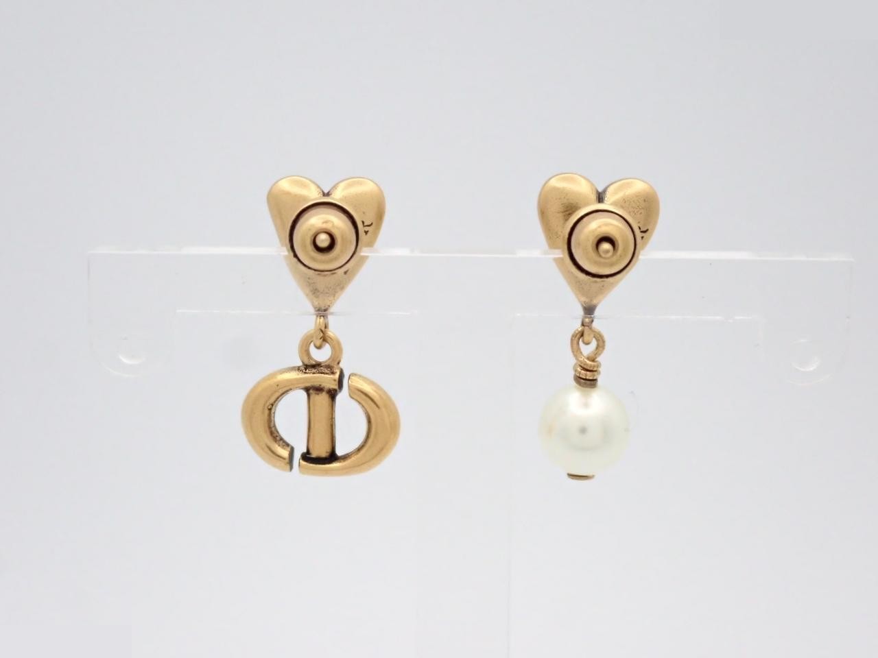 gold — view 2