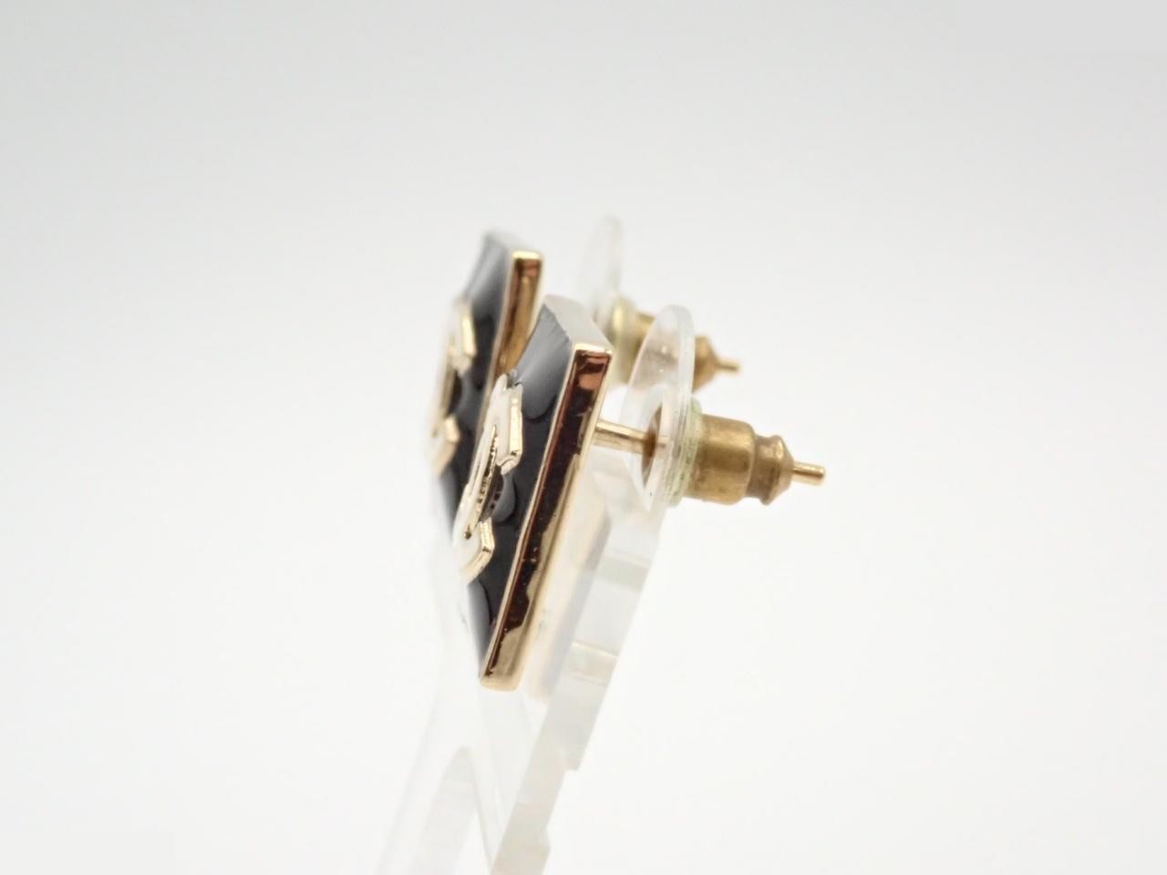 B22A Coco Mark Square Black/Gold — view 3