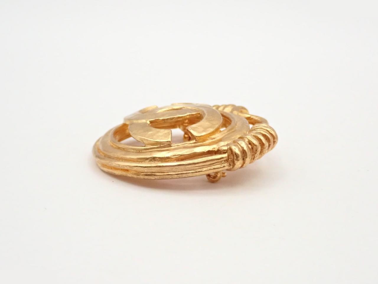 94P Coco Mark Brooch with Box — view 3
