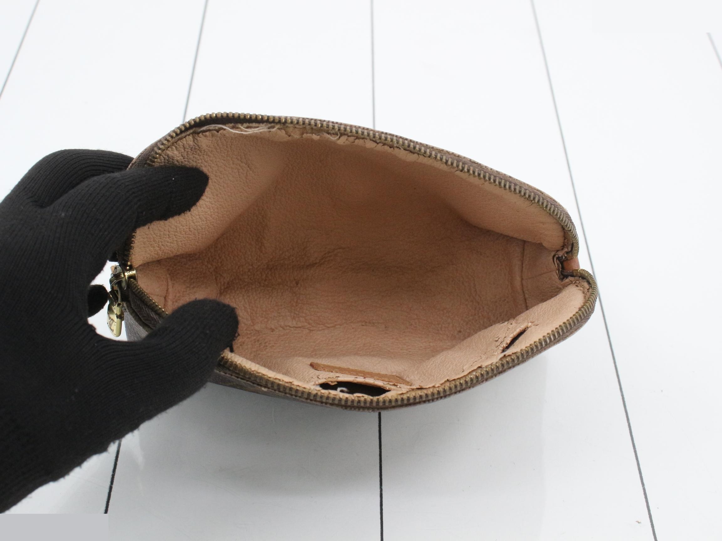 Monogram Pochette Cosmetic PM — view 4