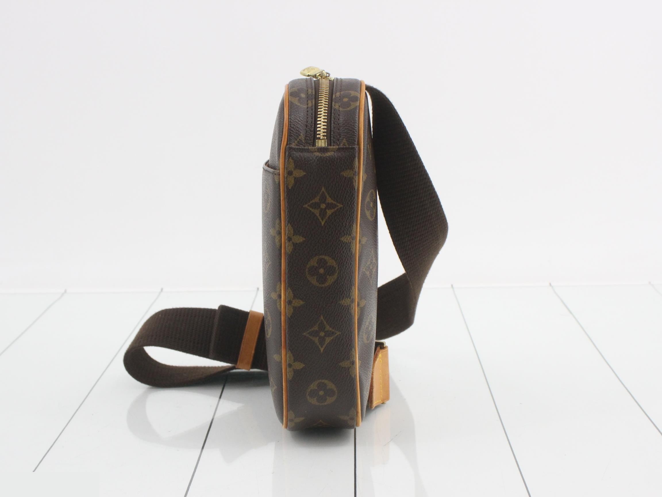 Pochette Gange — view 3