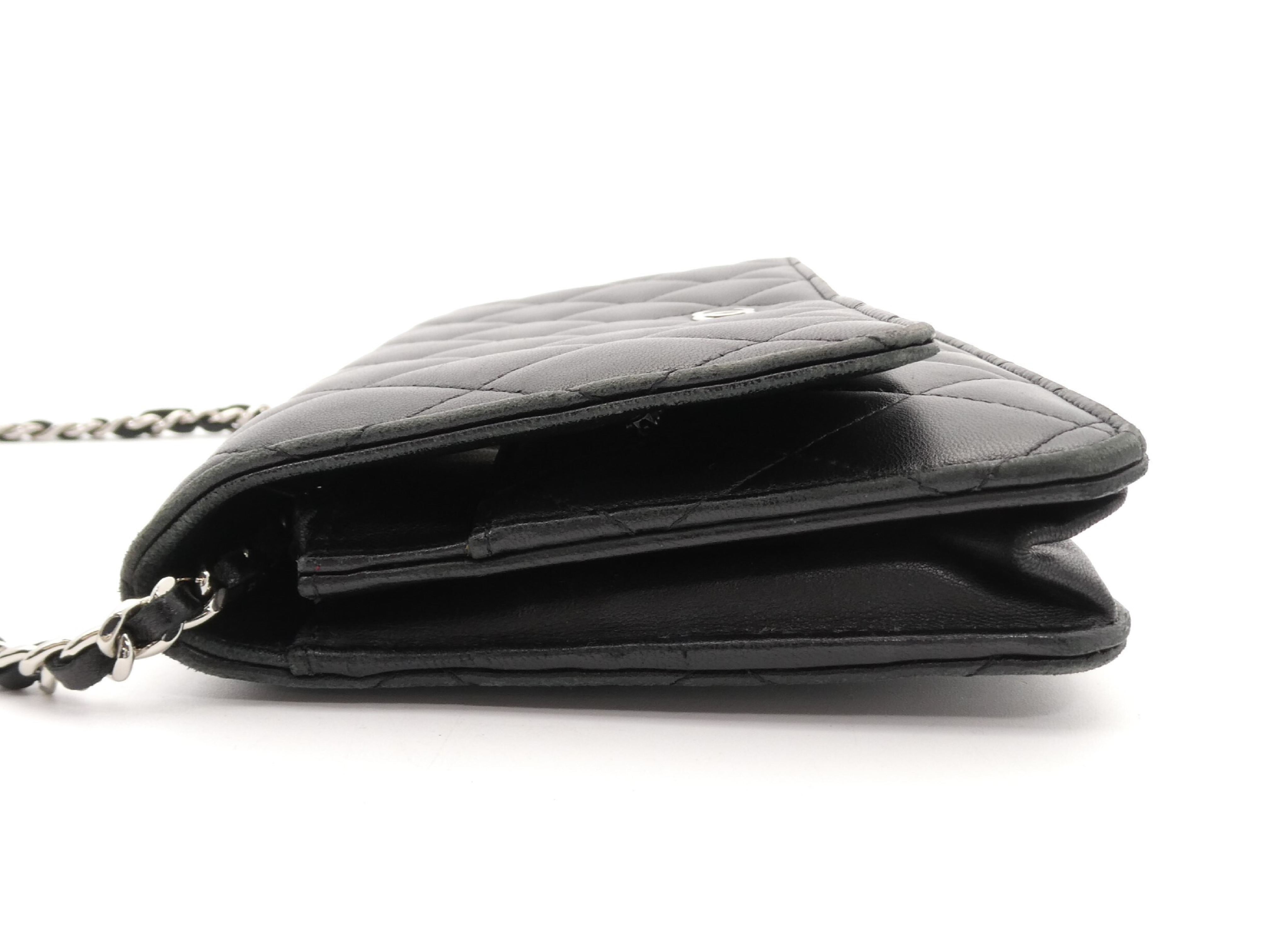 Matelassé Coco Mark Chain Wallet Shoulder Bag — view 3