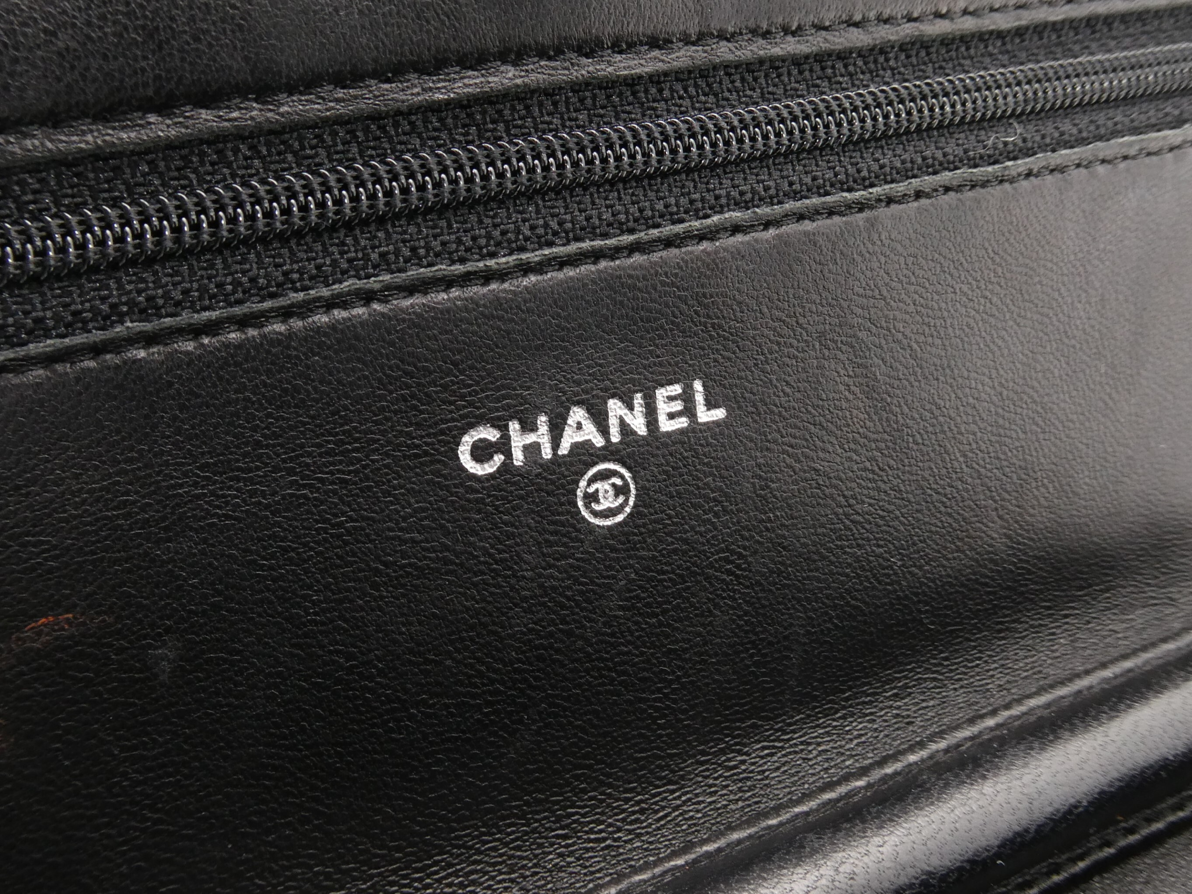 Matelassé Coco Mark Chain Wallet Shoulder Bag — view 9