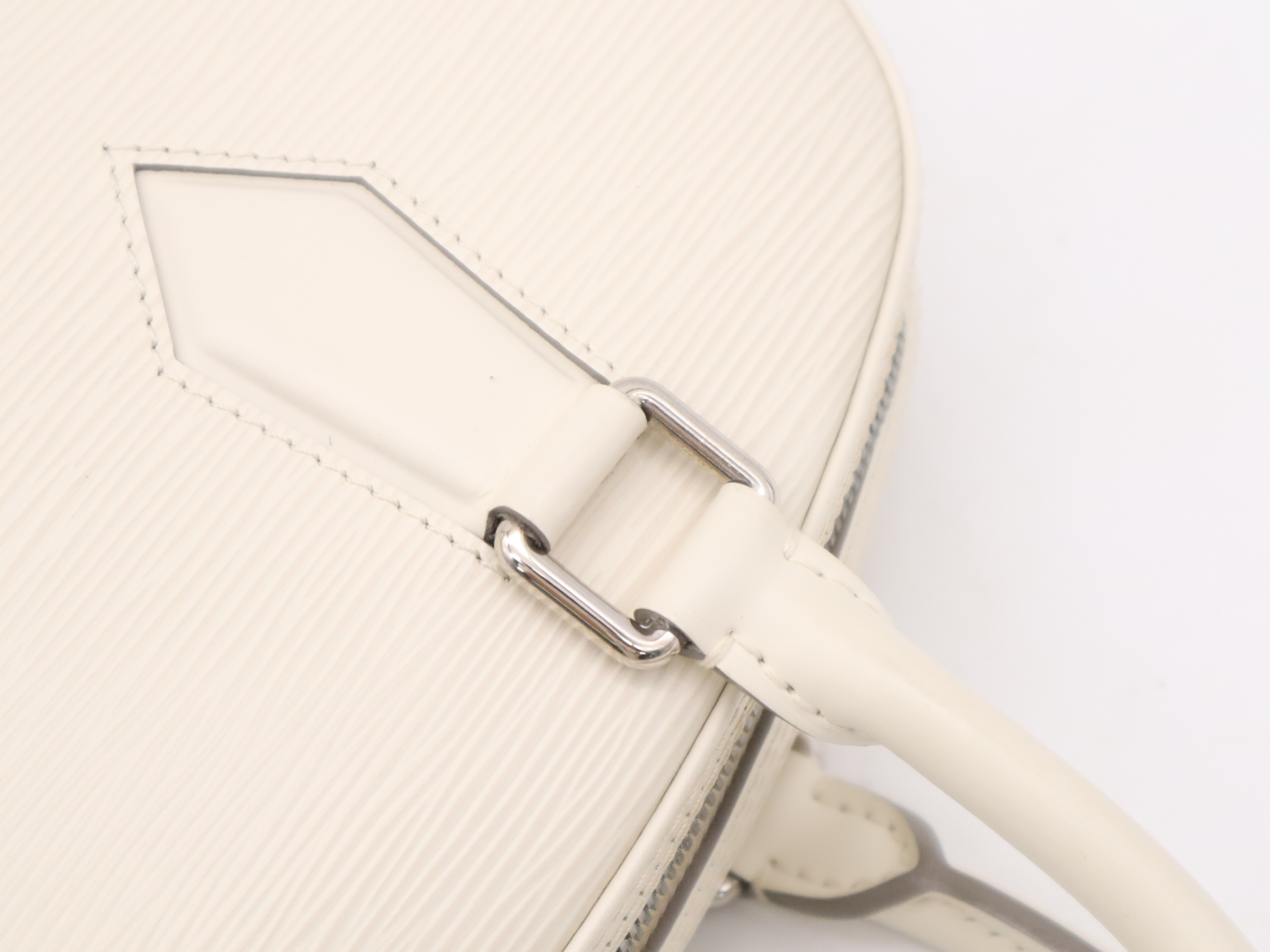 M5285J Epi Jasmine Ivoire Shoulder Bag — view 8