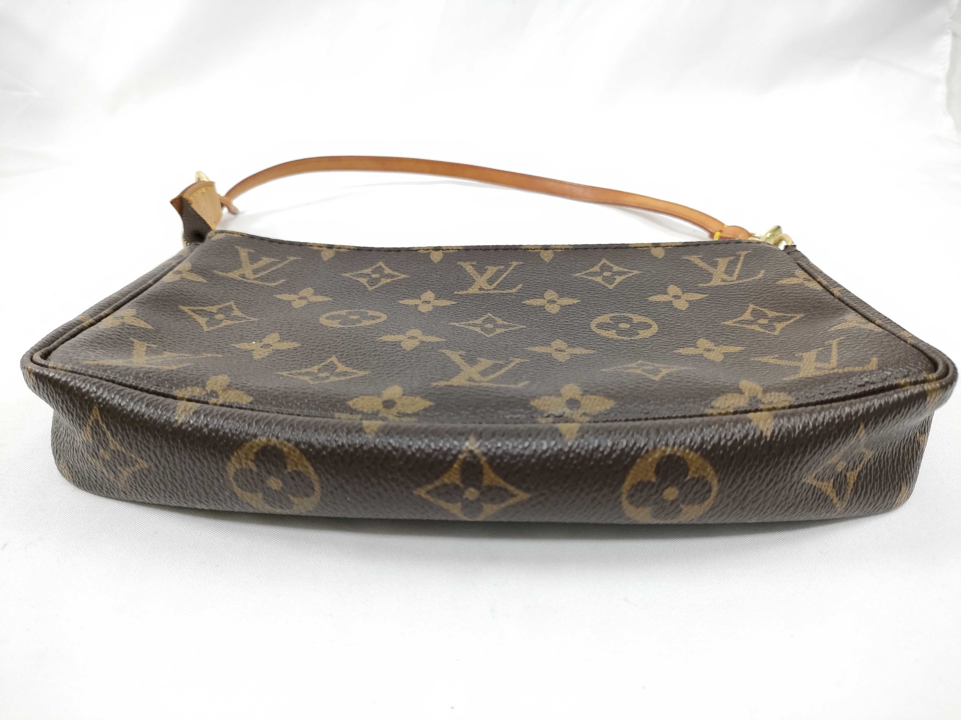Monogram Accessoires Pouch — view 3