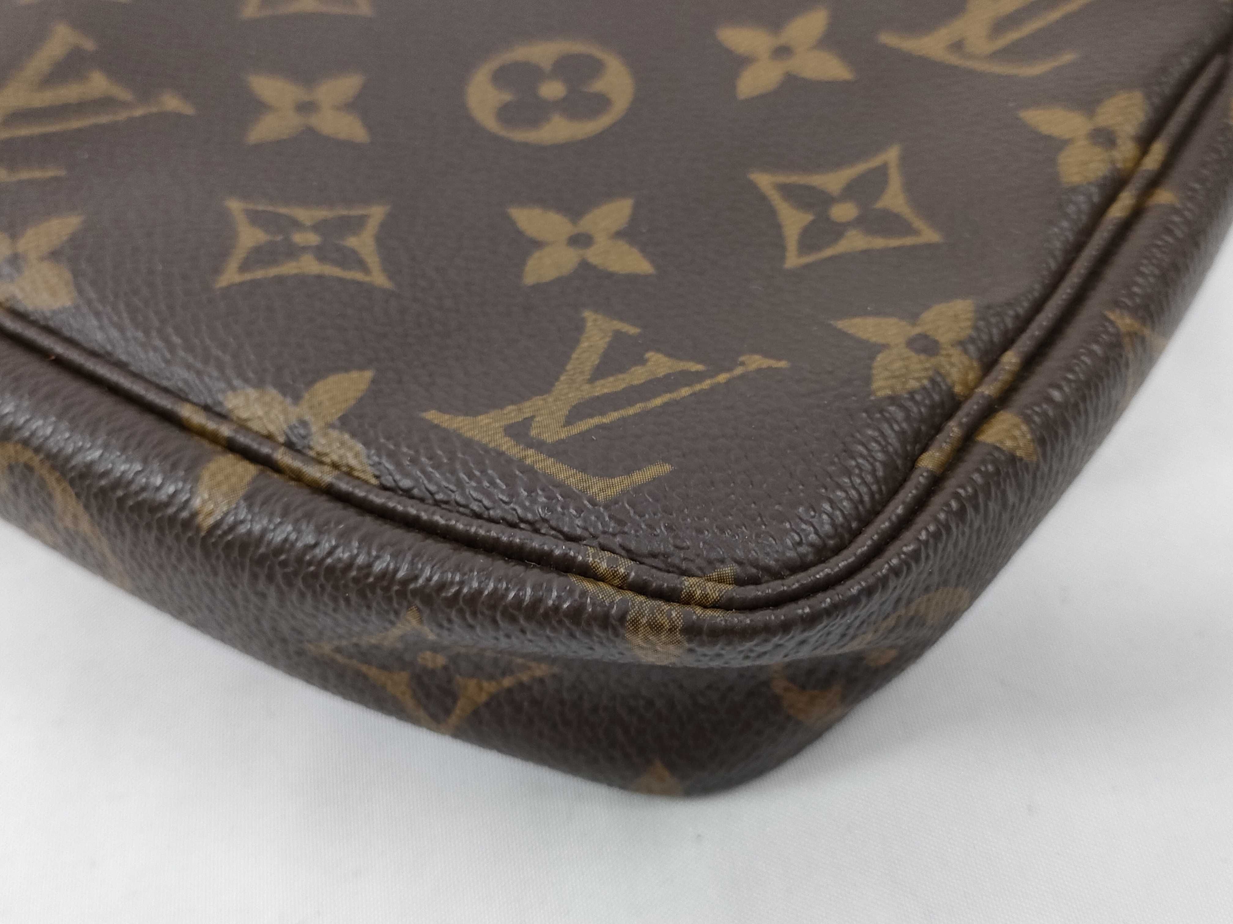 Monogram Accessoires Pouch — view 4