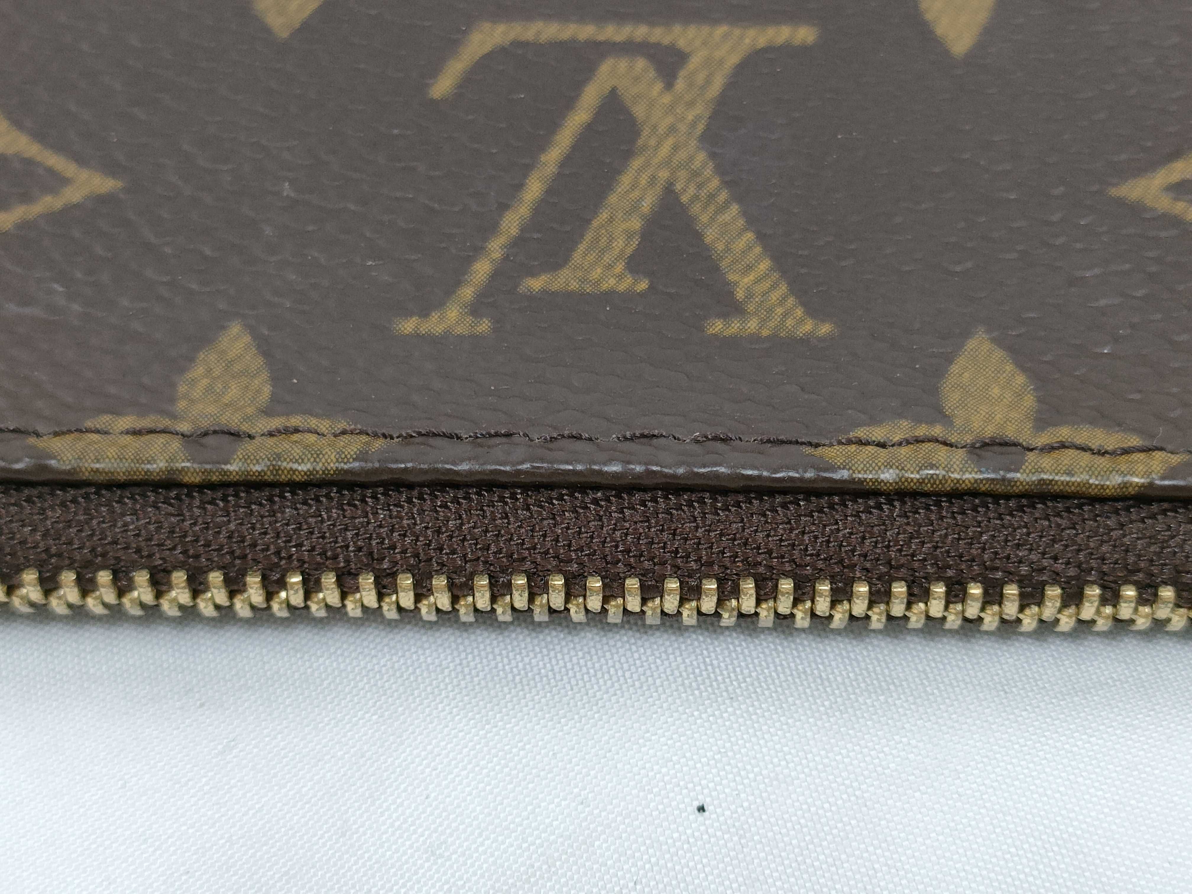 Monogram Accessoires Pouch — view 9