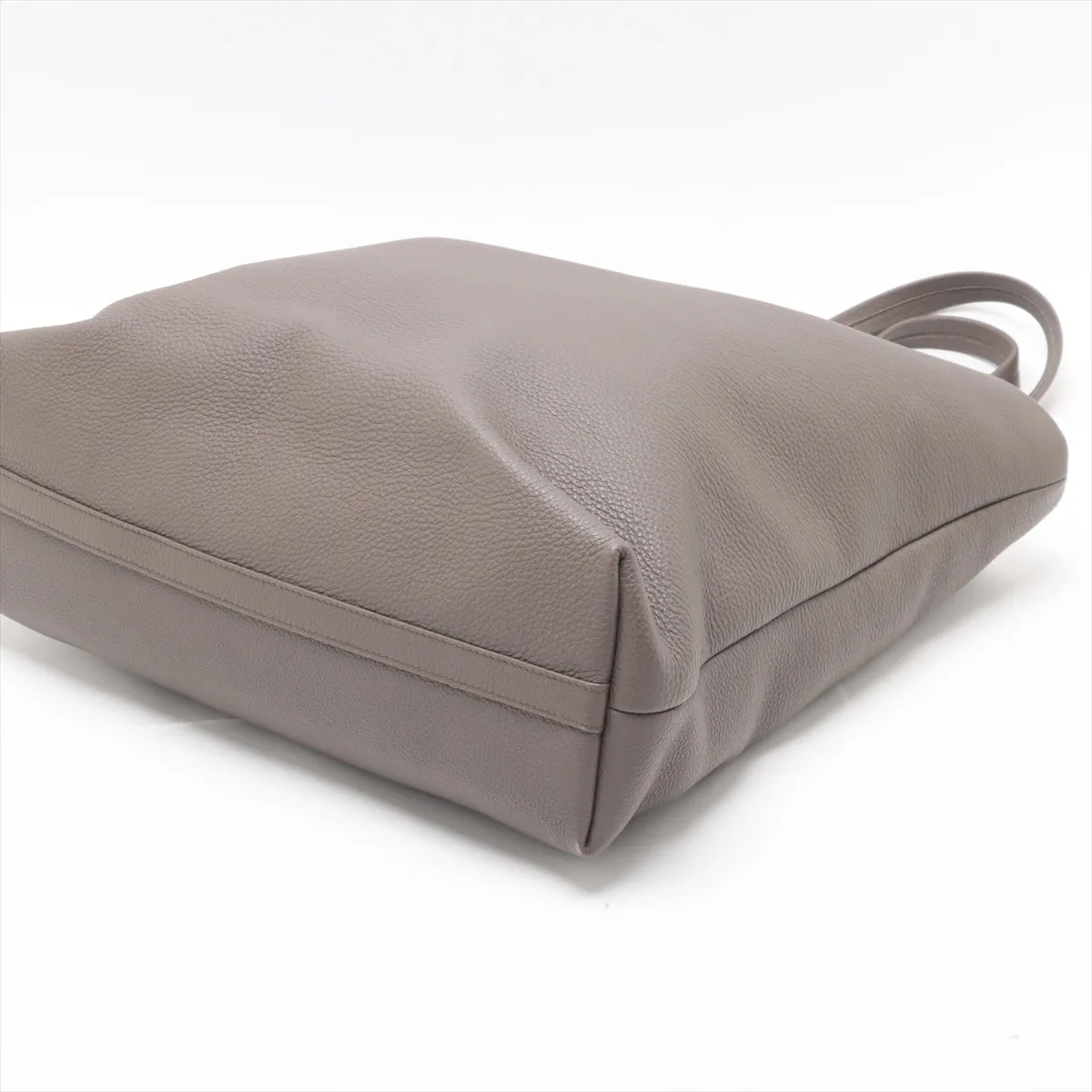 Vitello Daino Leather Tote Bag, Greige, Tagless — view 3