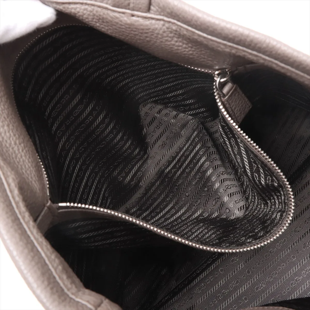 Vitello Daino Leather Tote Bag, Greige, Tagless — view 8