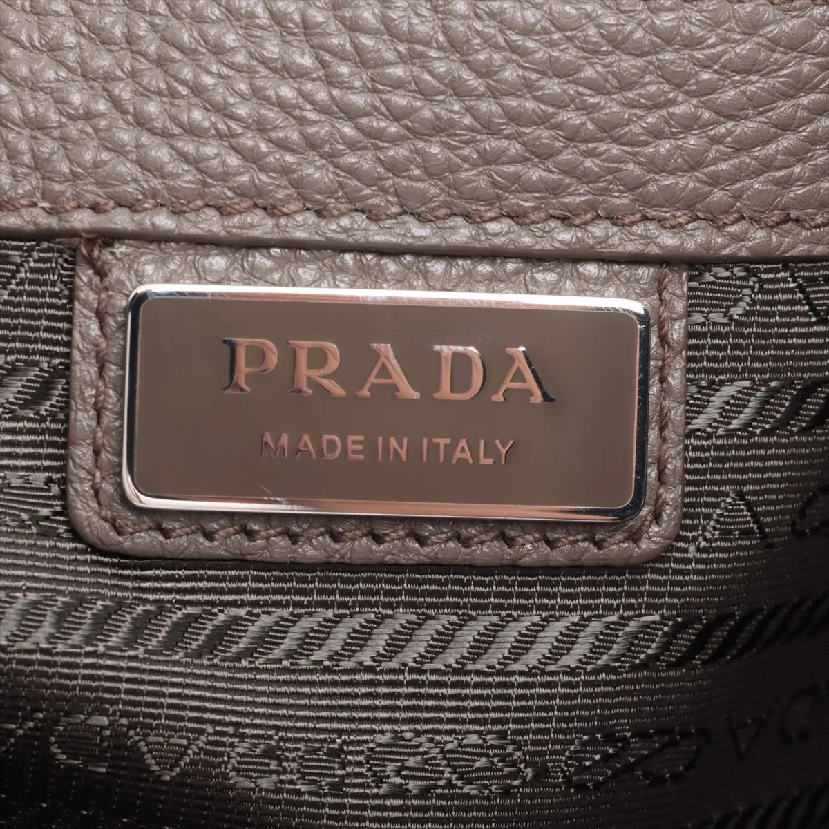 Vitello Daino Leather Tote Bag, Greige, Tagless — view 9