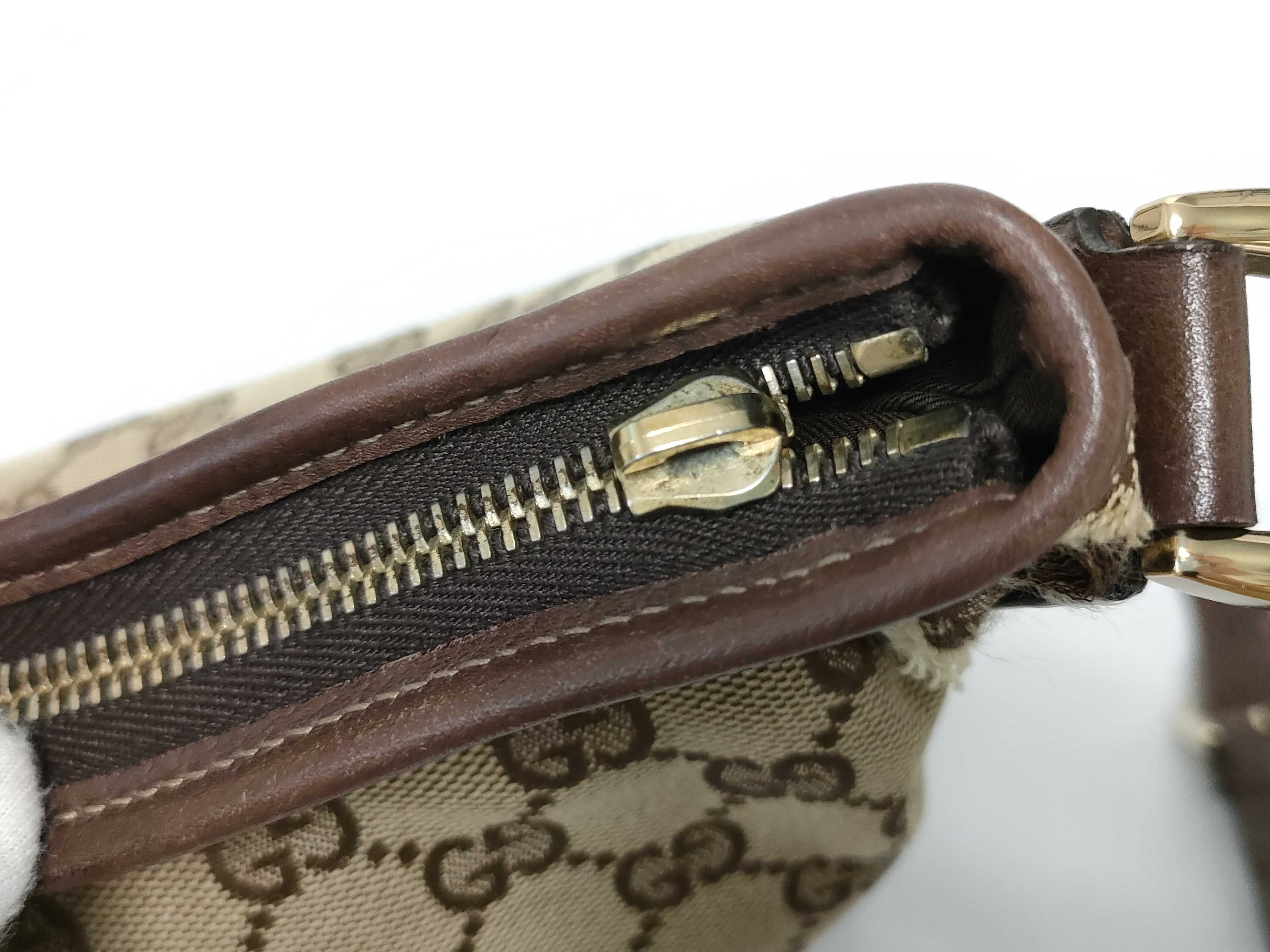 GG Canvas Leather Shoulder Bag — view 9