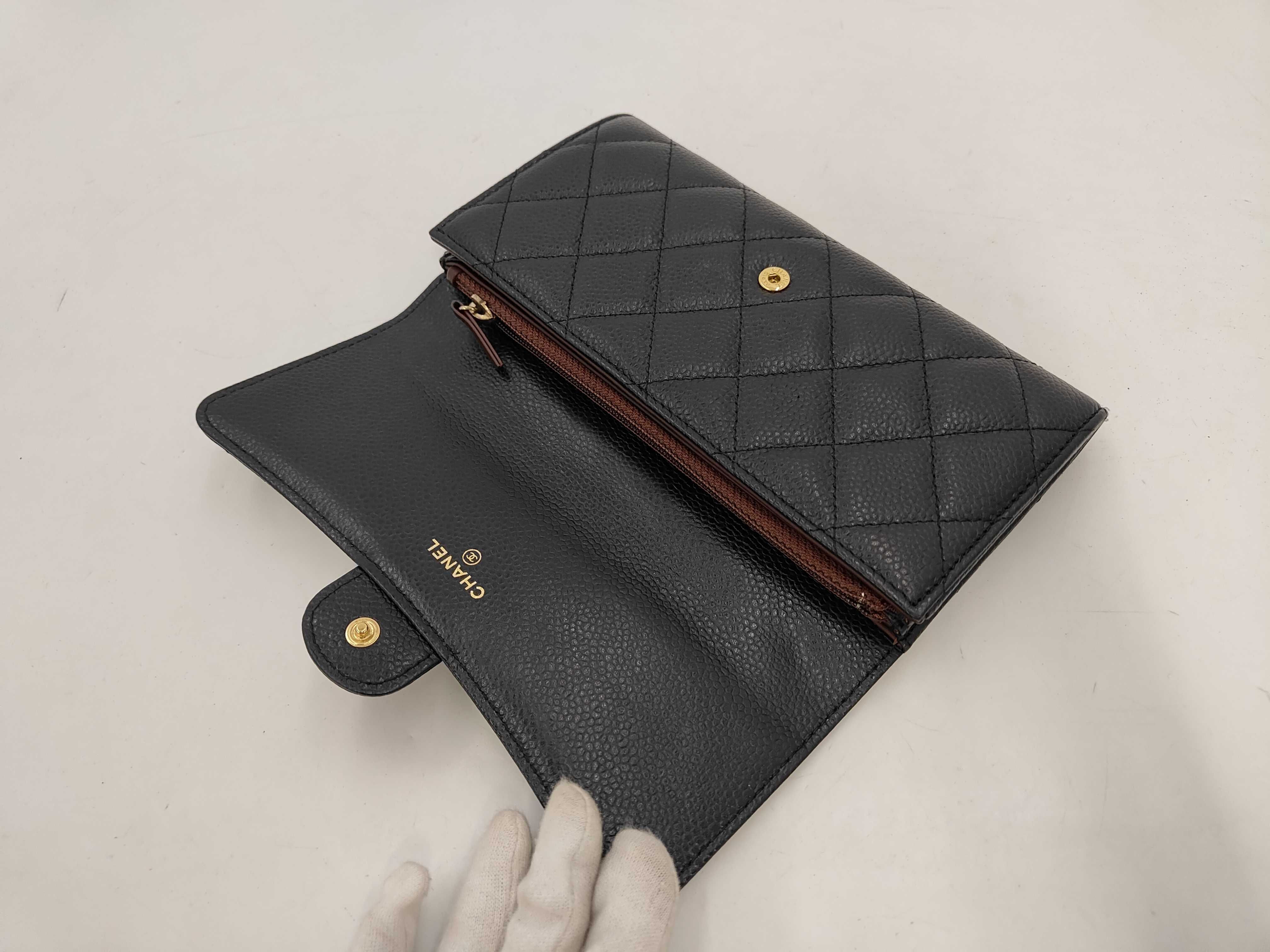 Caviar Skin Matelassé Long Wallet Black Serial Number 21 — view 5