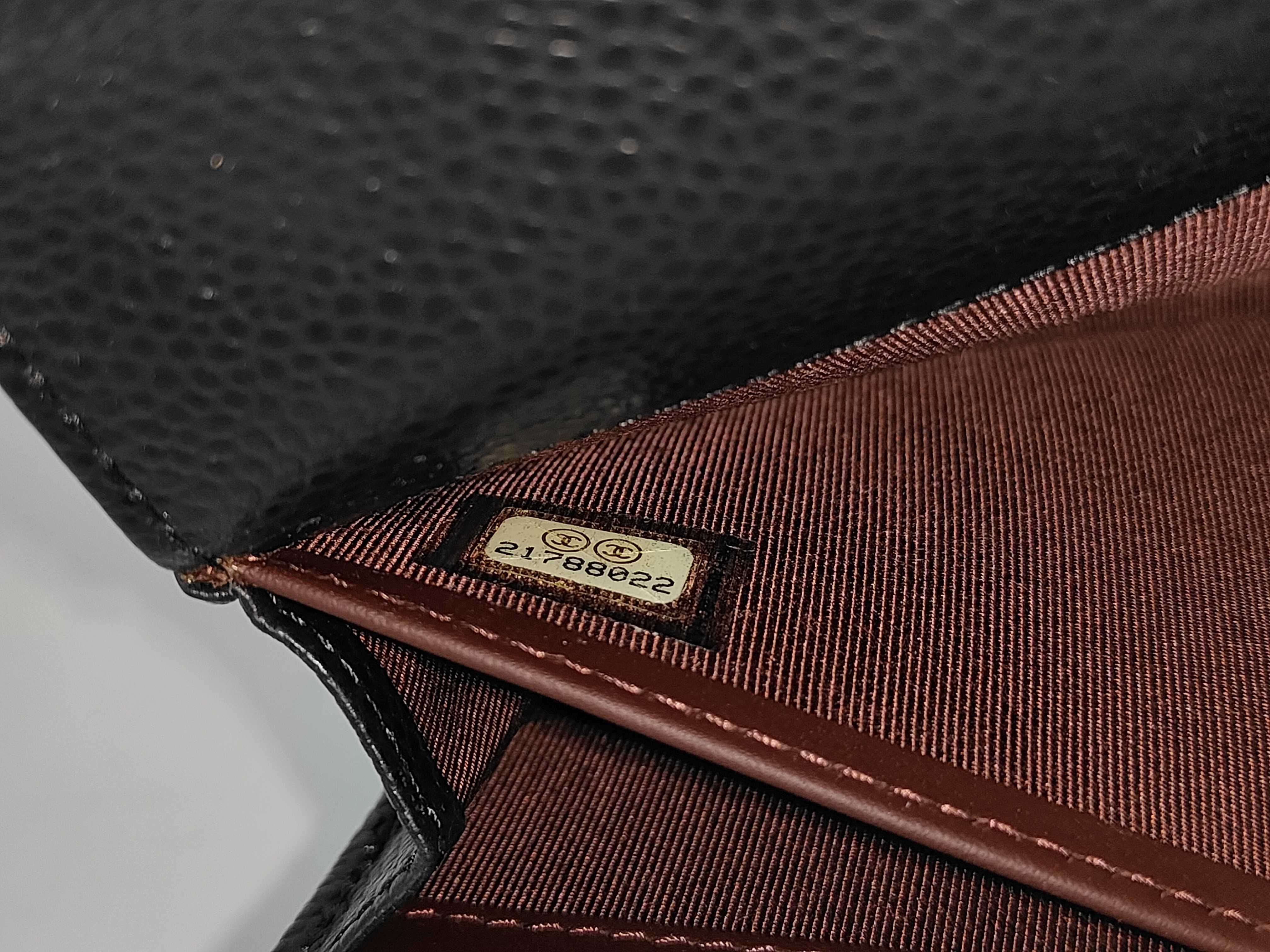 Caviar Skin Matelassé Long Wallet Black Serial Number 21 — view 10