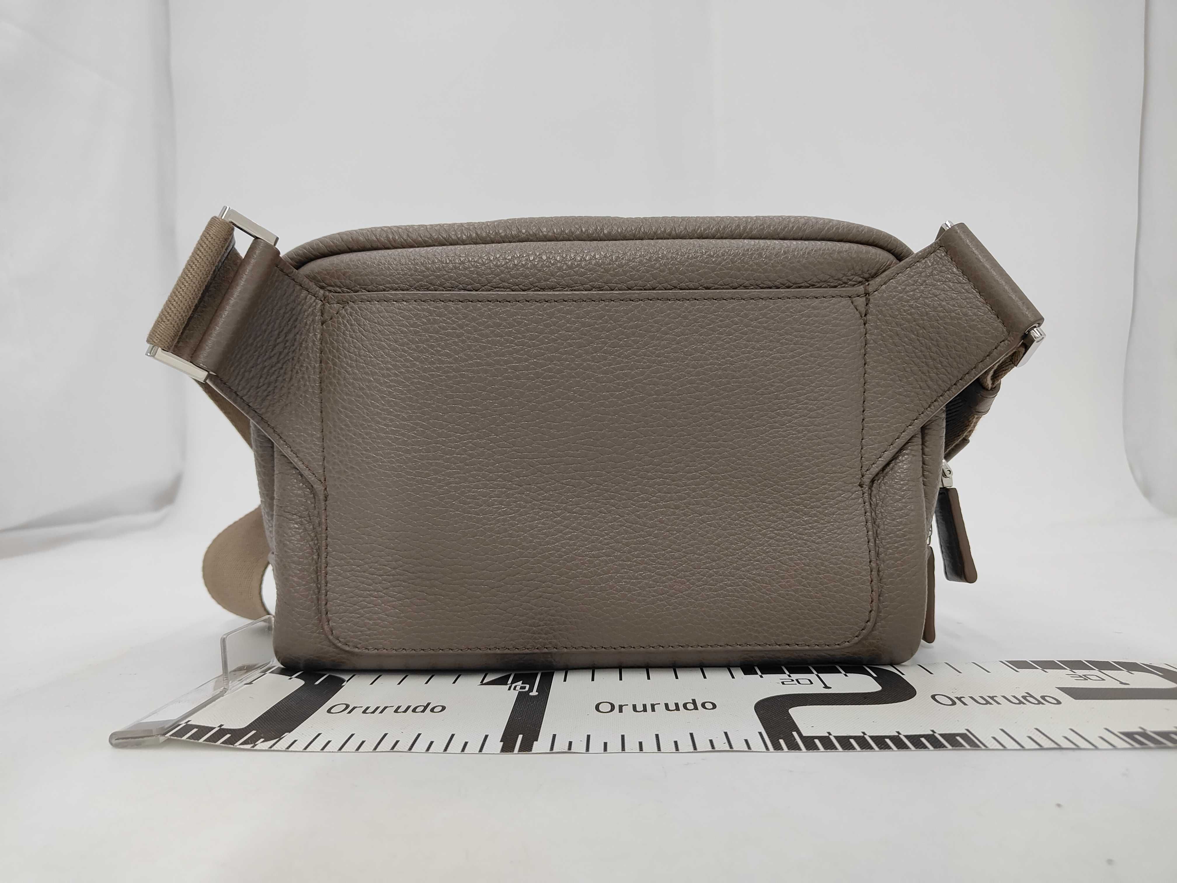 Triangle Logo Shoulder Bag RFID VH184 Beige Shoulder Bag — view 2