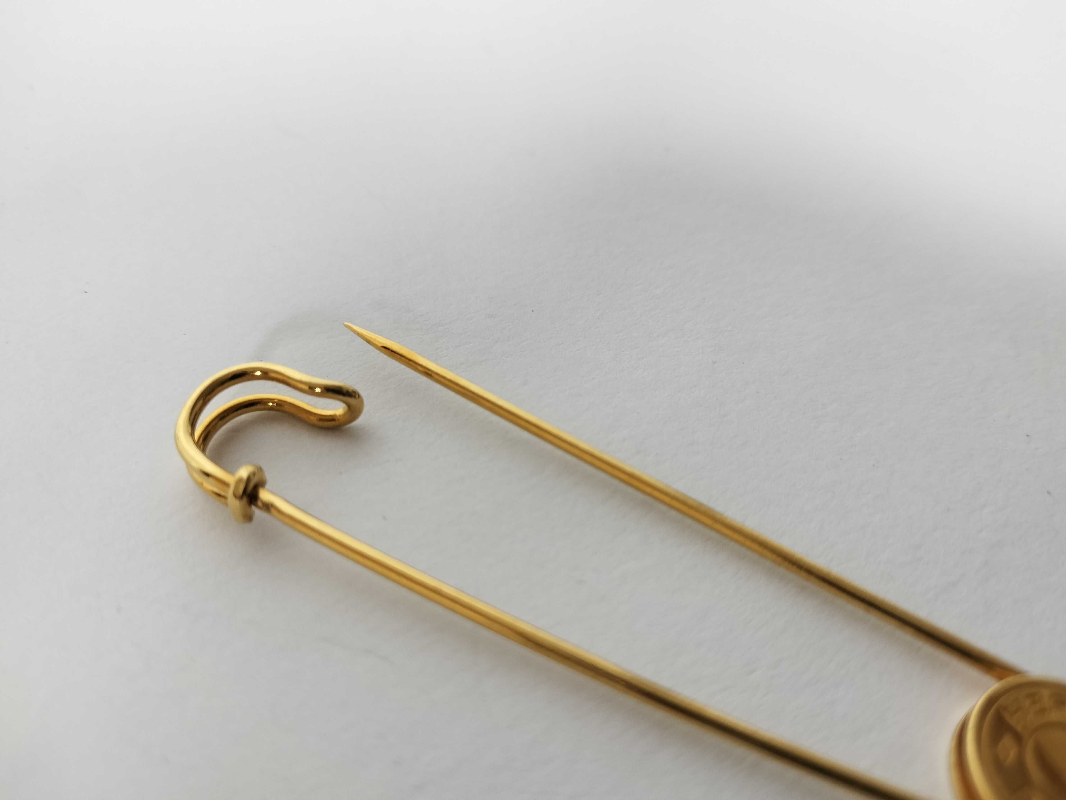 pin brooch — view 6