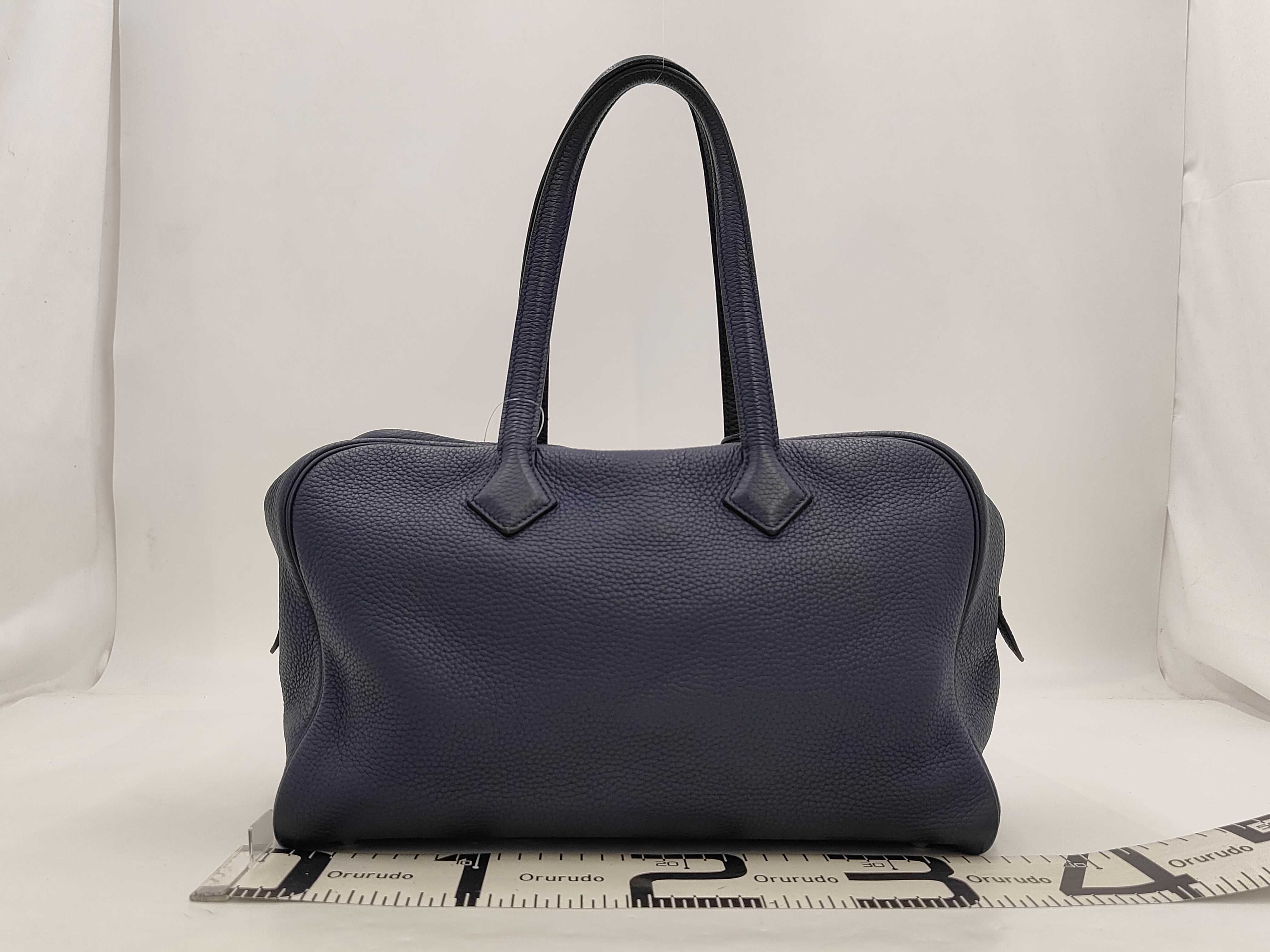 Victoria 35 J Taurillon Leather Navy Shoulder Bag — view 2