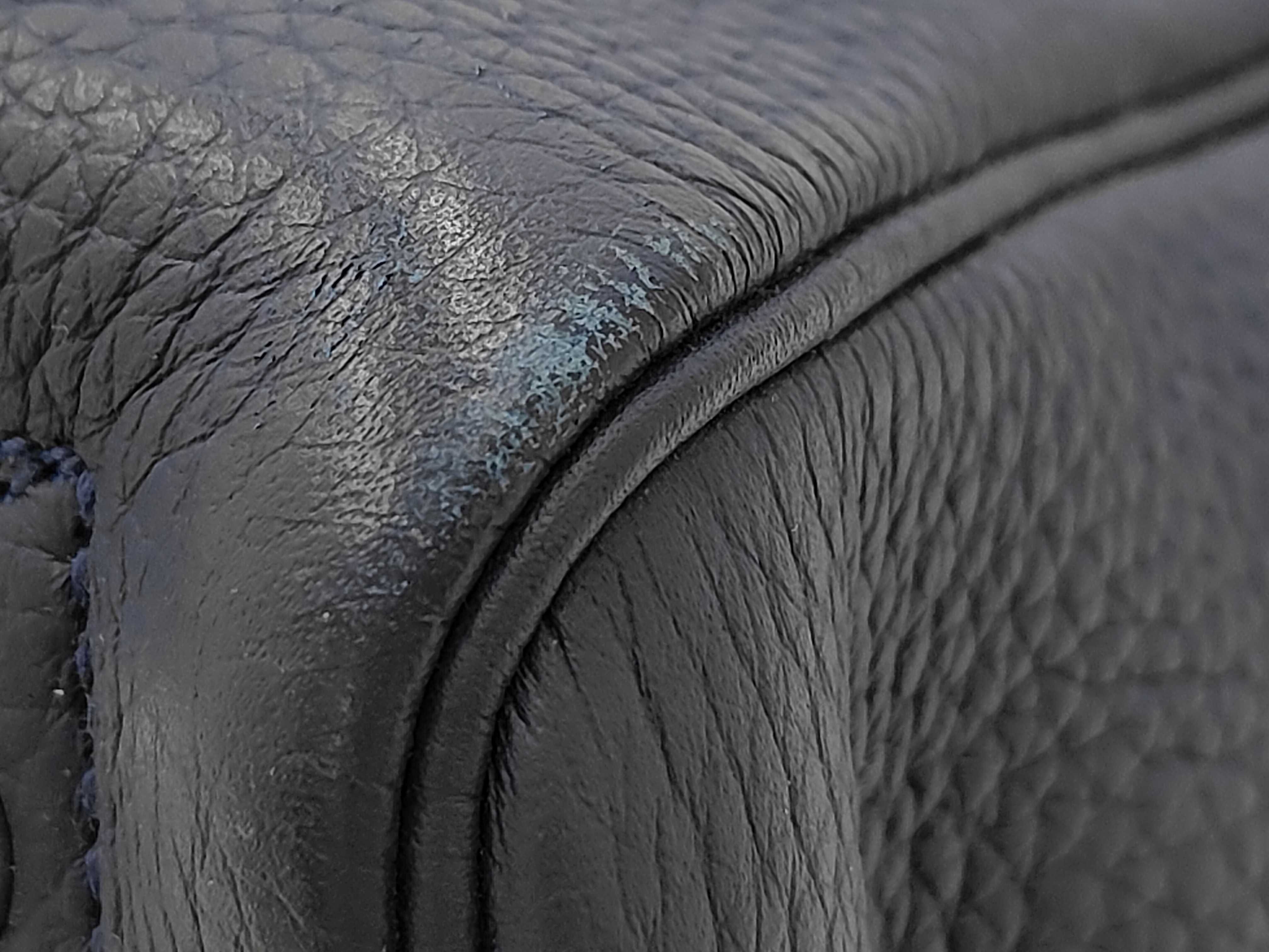 Victoria 35 J Taurillon Leather Navy Shoulder Bag — view 4