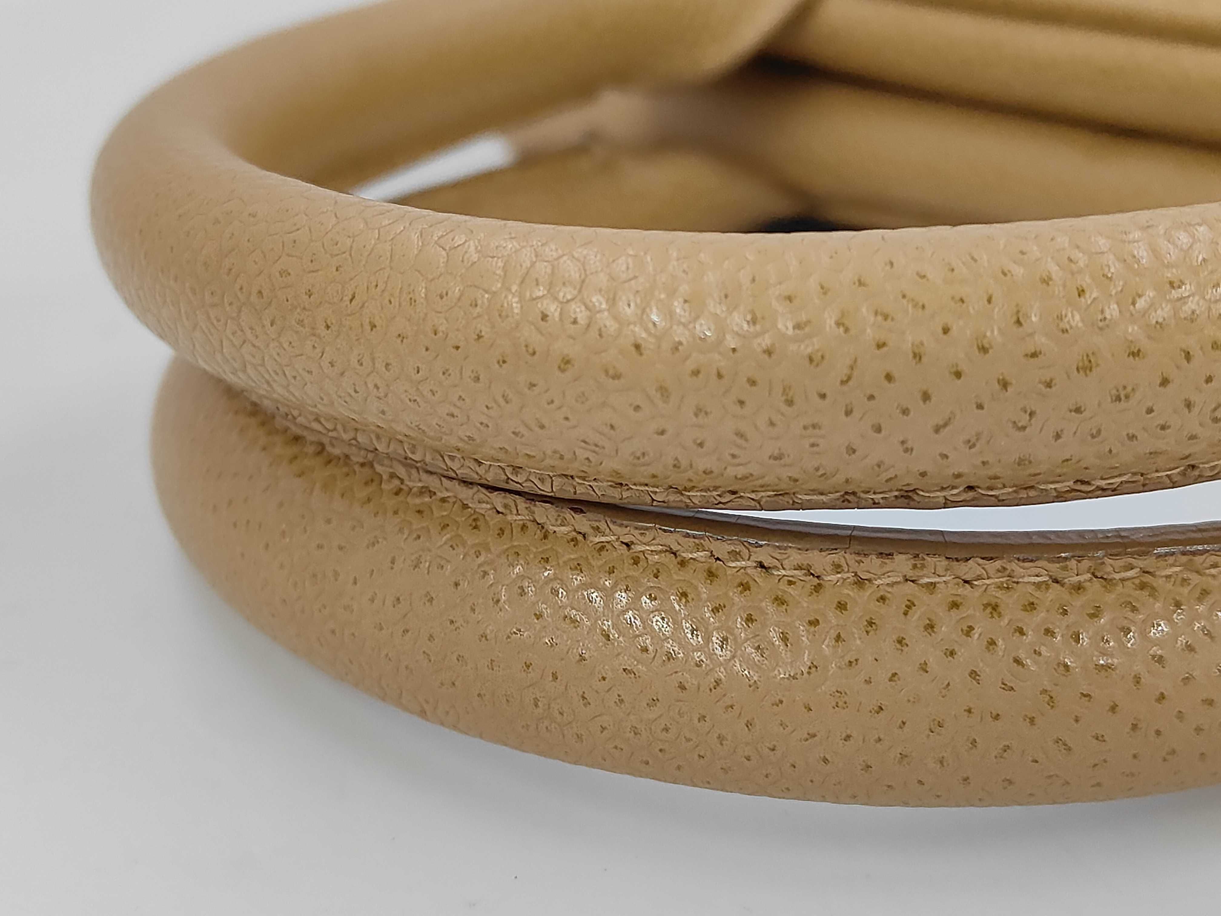 handbag — view 4