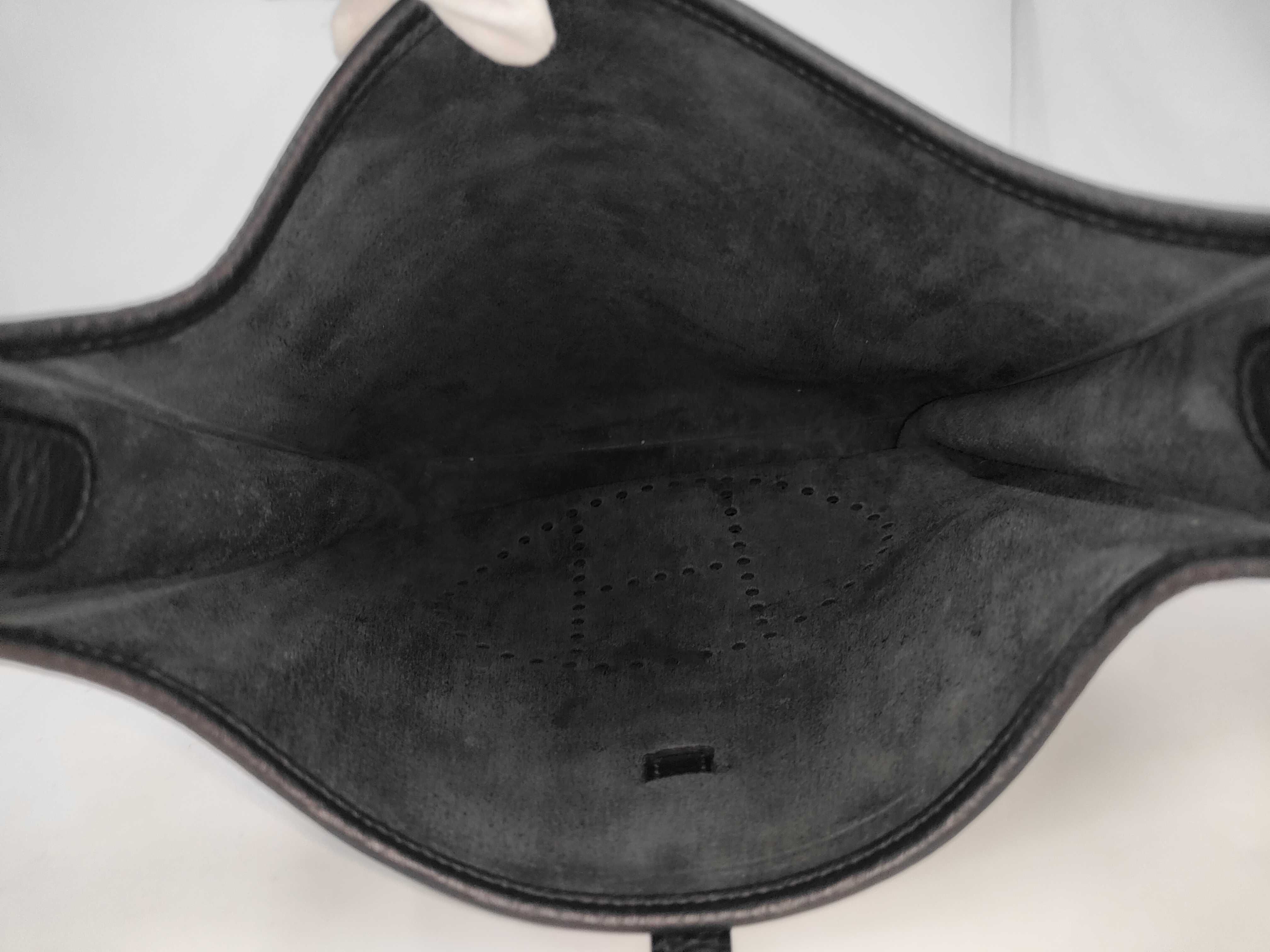 Evelyne Shoulder Bag — view 6