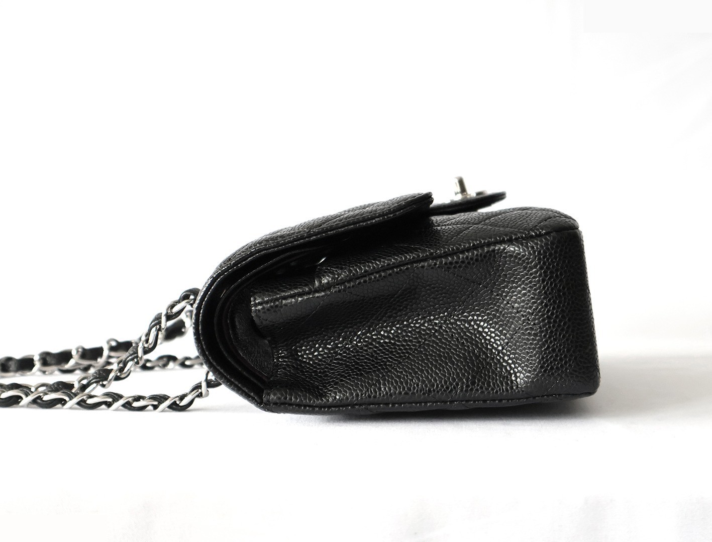 Caviar leather Matelassé 25 Double flap Double chain shoulder bag, black — view 6
