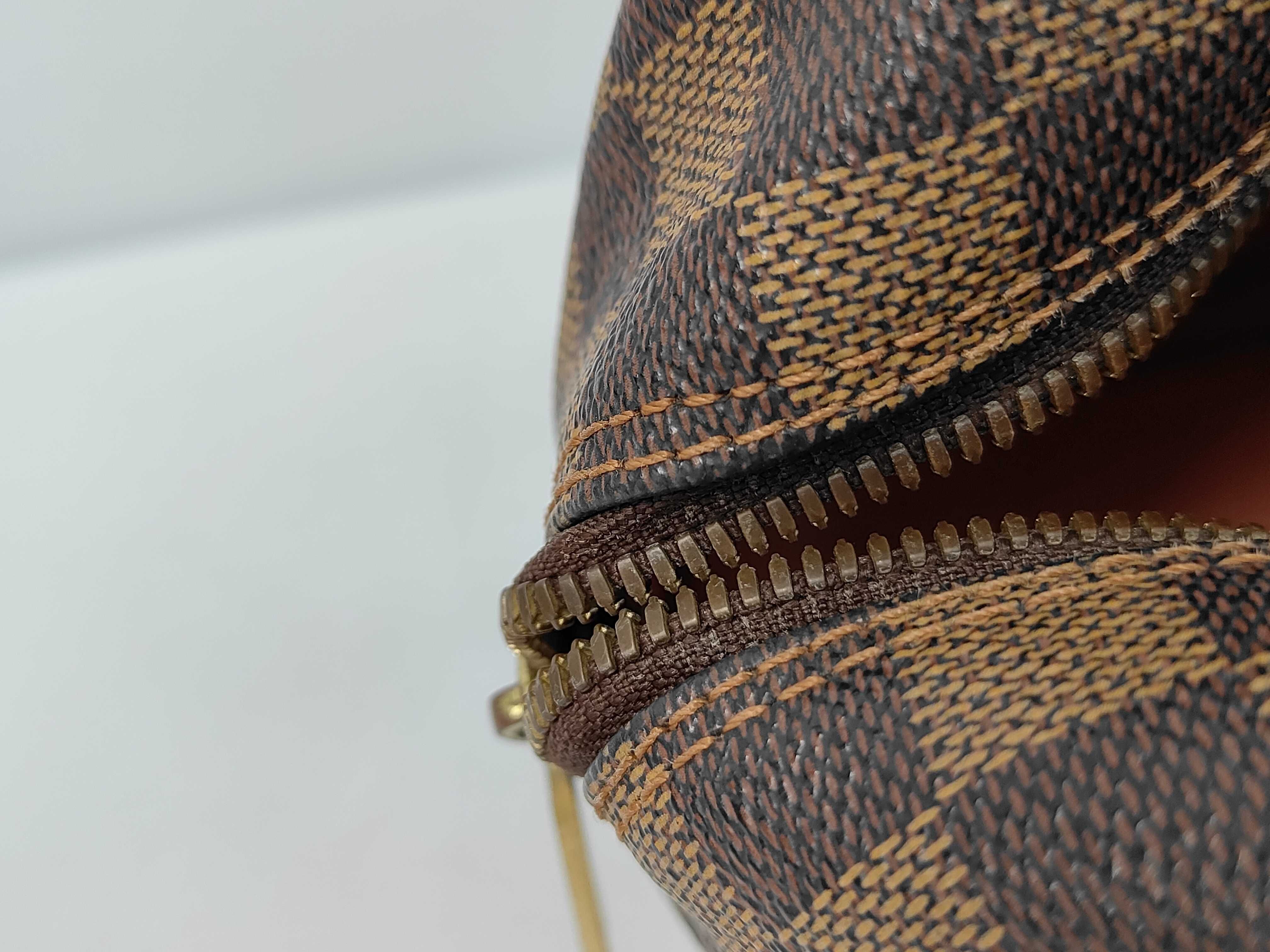 Damier Cite MM Tote Bag — view 9