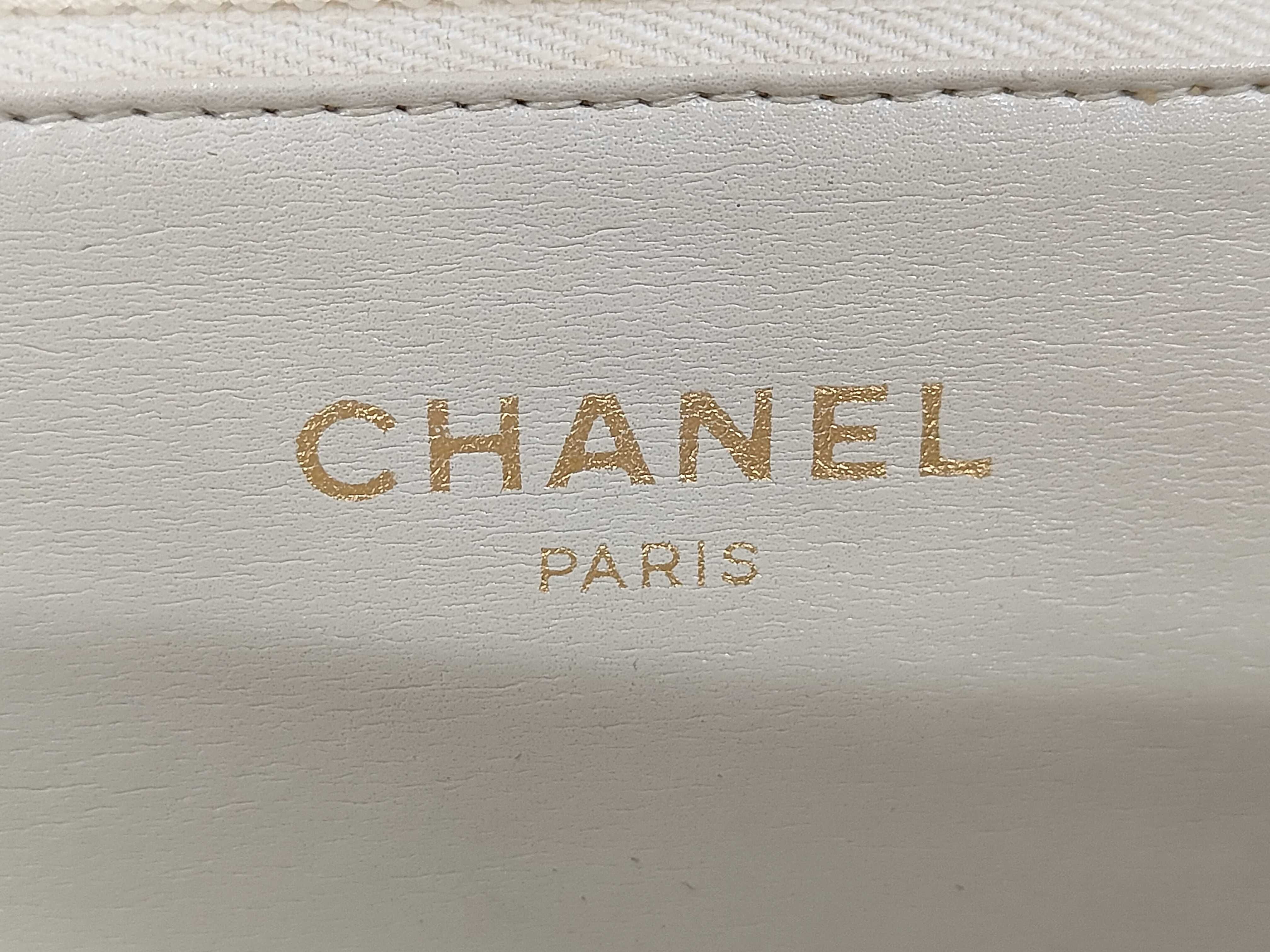 Matelassé Push Beige Shoulder Bag — view 12