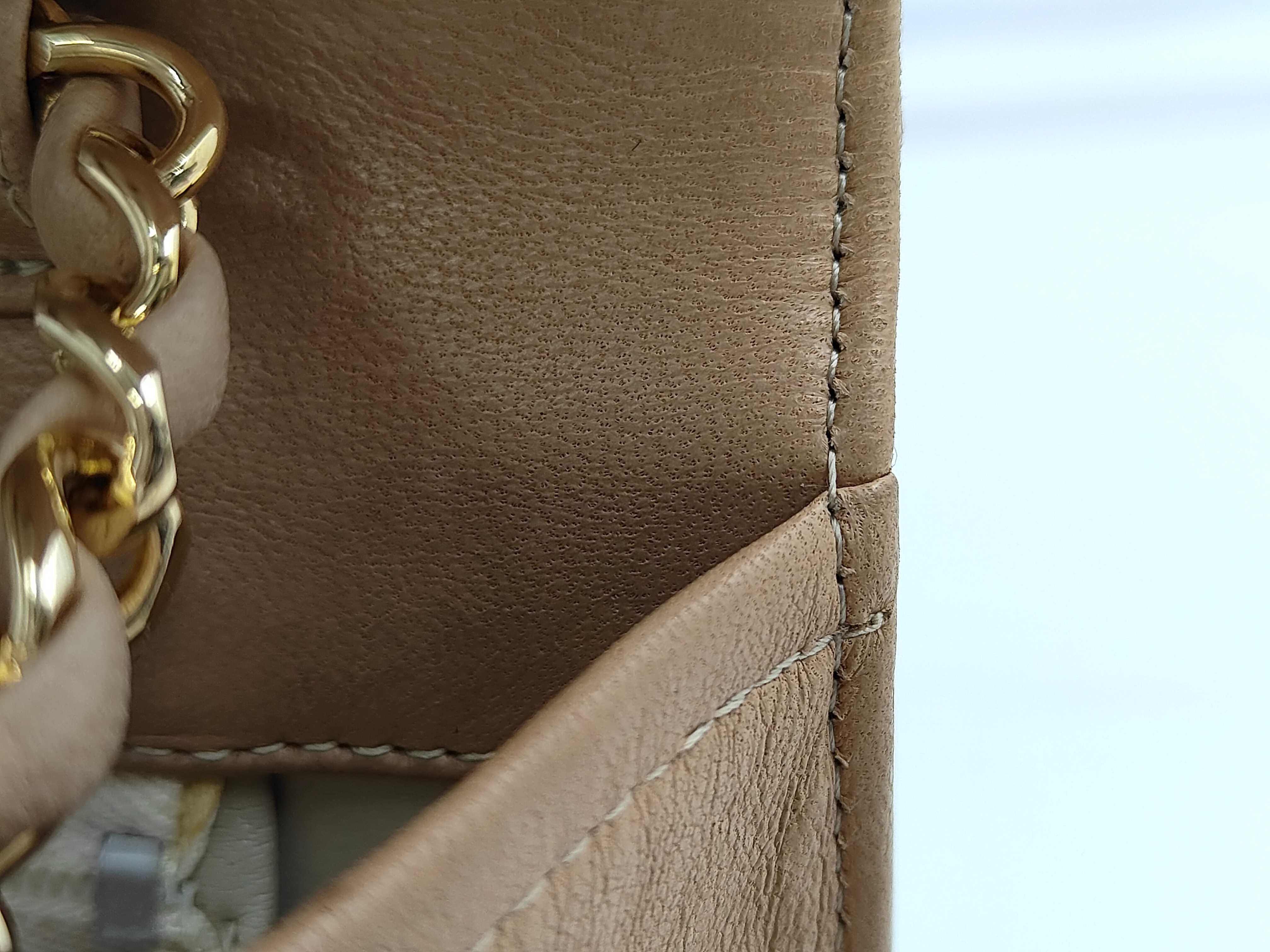 Matelassé Push Beige Shoulder Bag — view 9