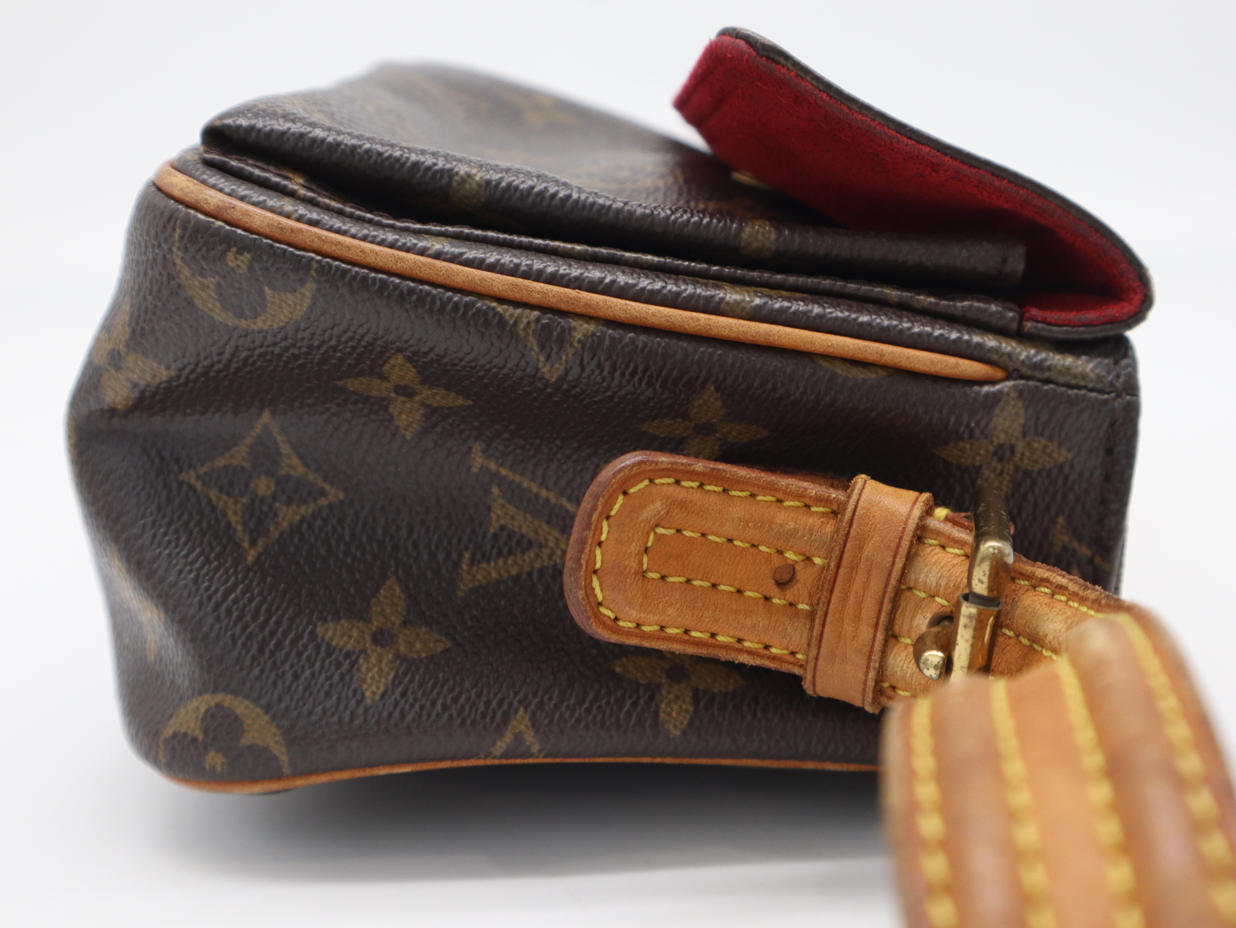 M51164 Monogram Viva Cite MM Shoulder Bag — view 4
