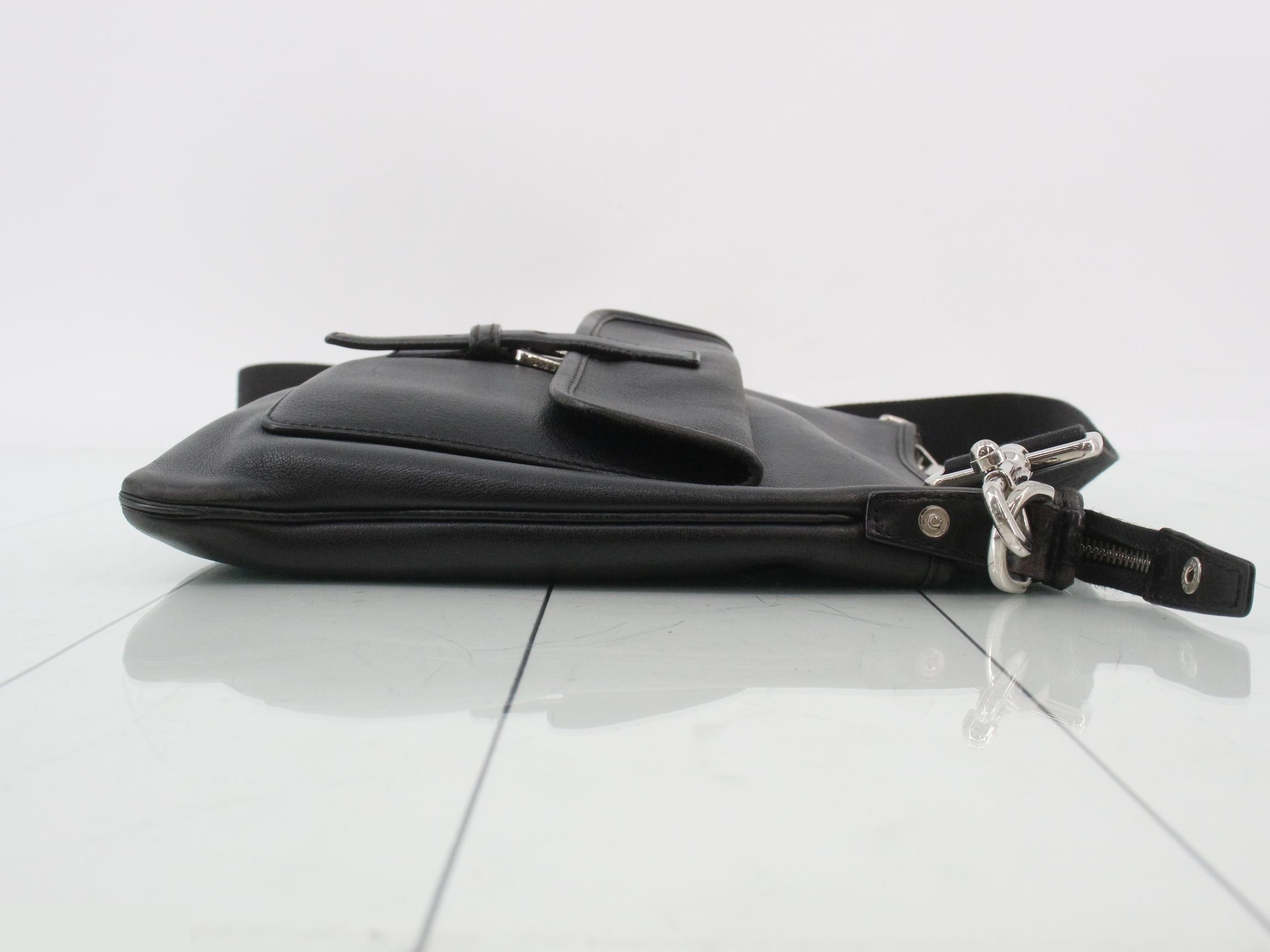 Leather bags and shoulder bags — view 3