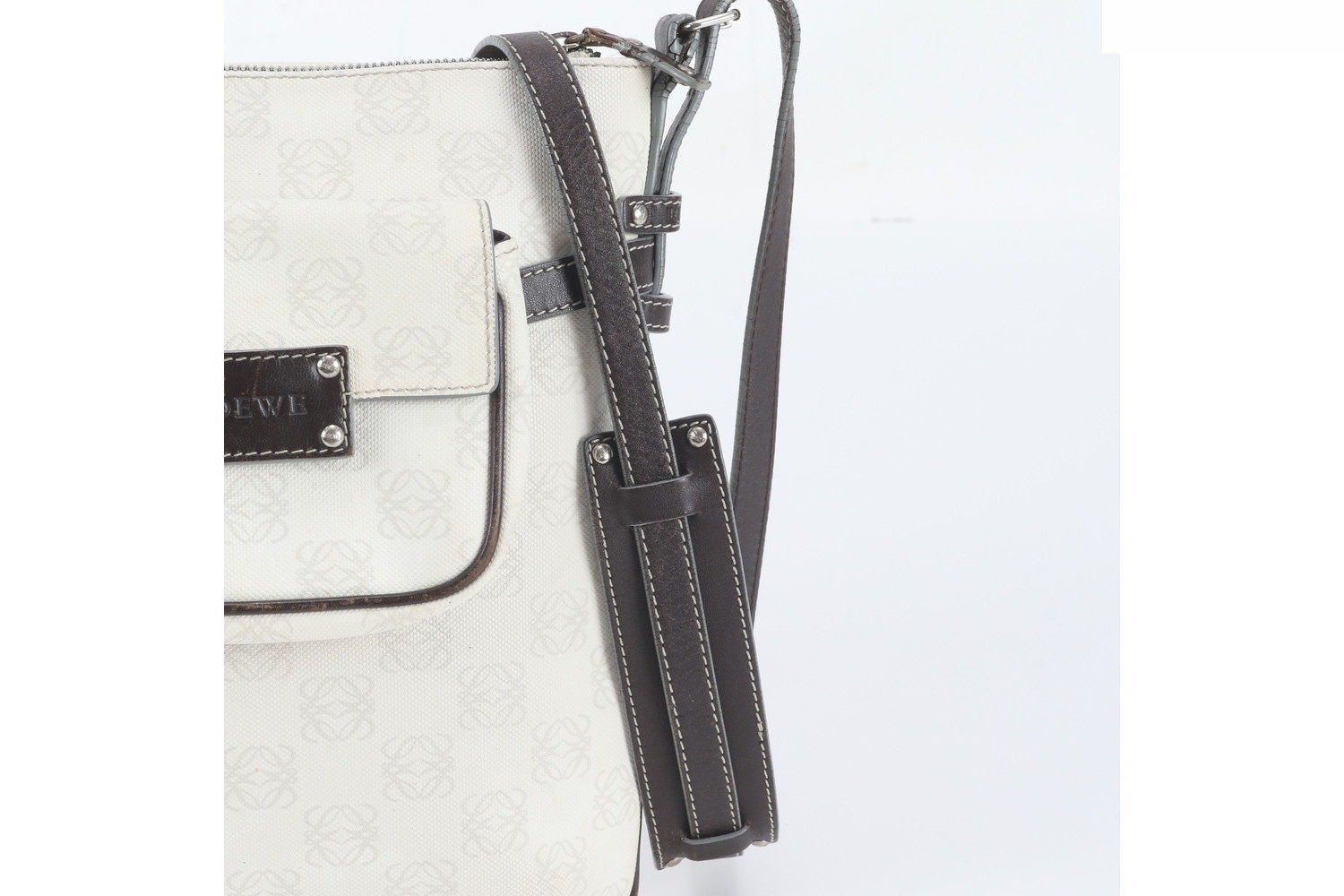 Anagram Leather Shoulder Bag — view 2