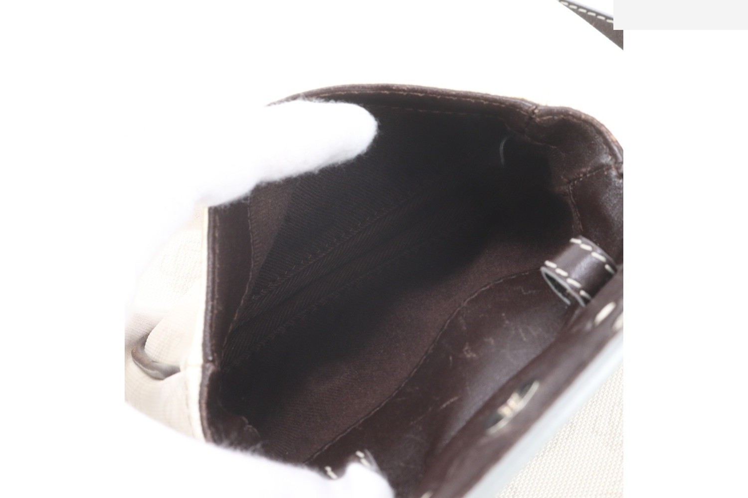 Anagram Leather Shoulder Bag — view 8