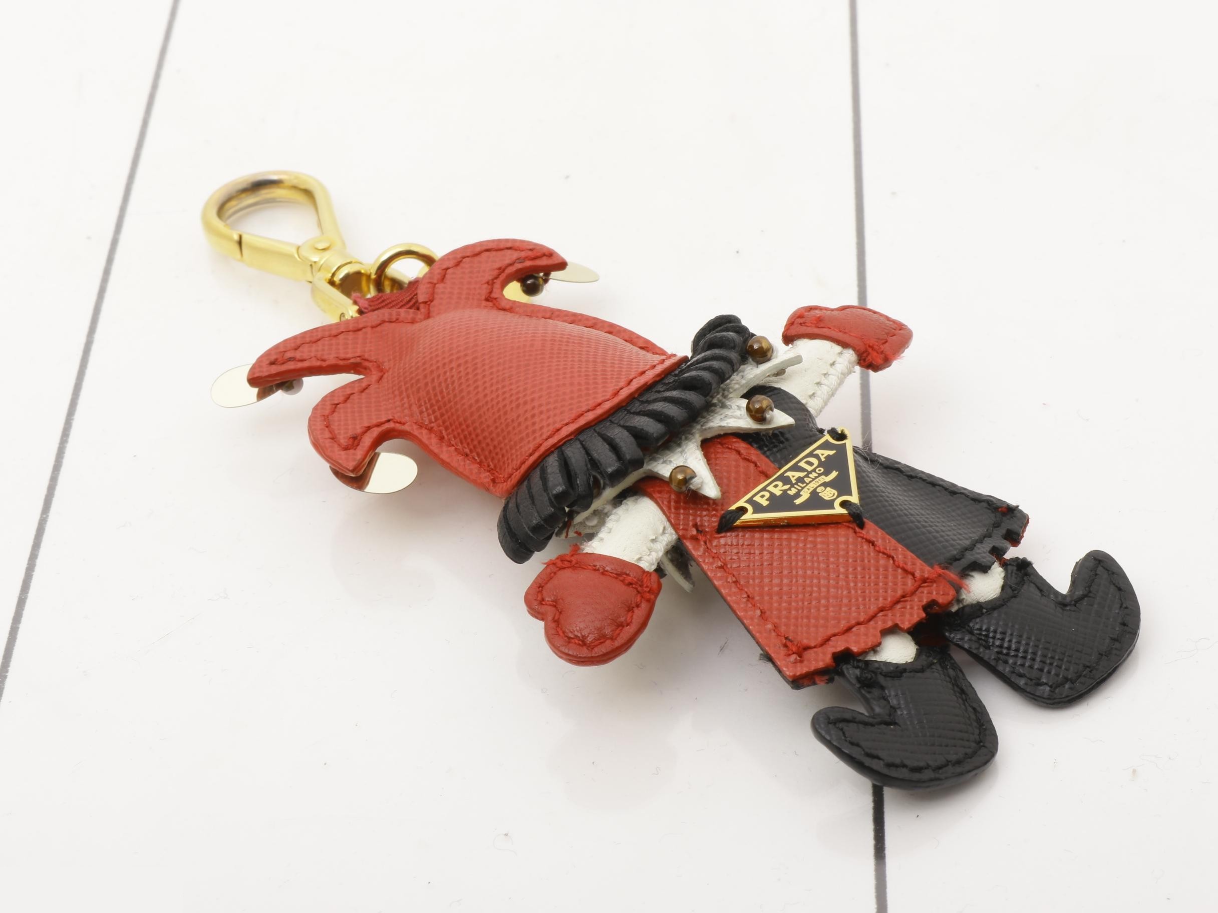 Other items: Small accessories, phone straps, keychains — view 2
