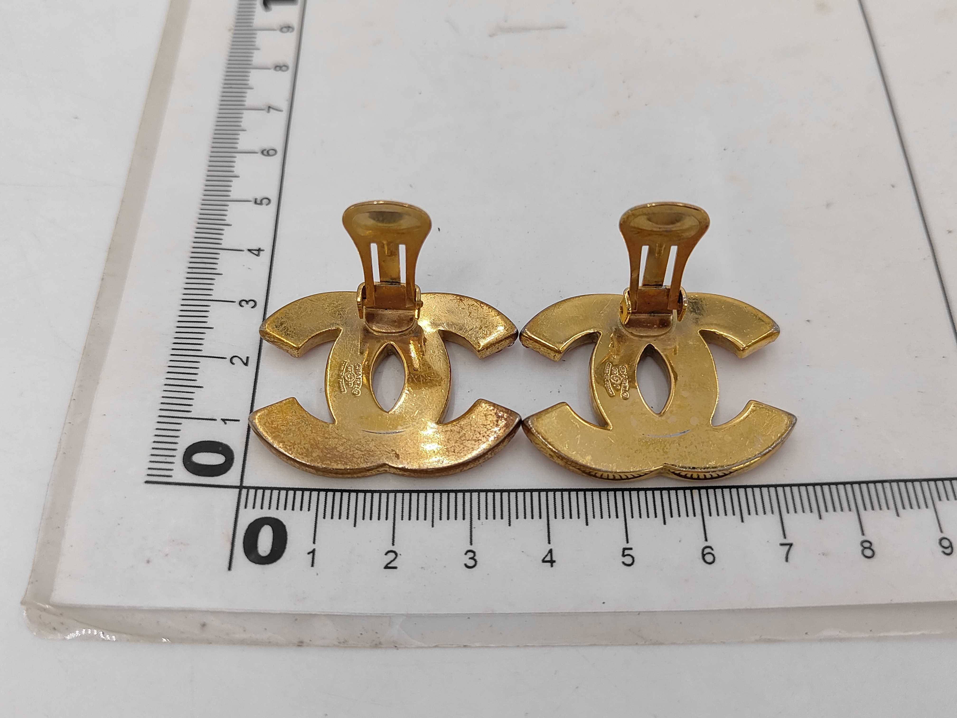 earrings — view 2