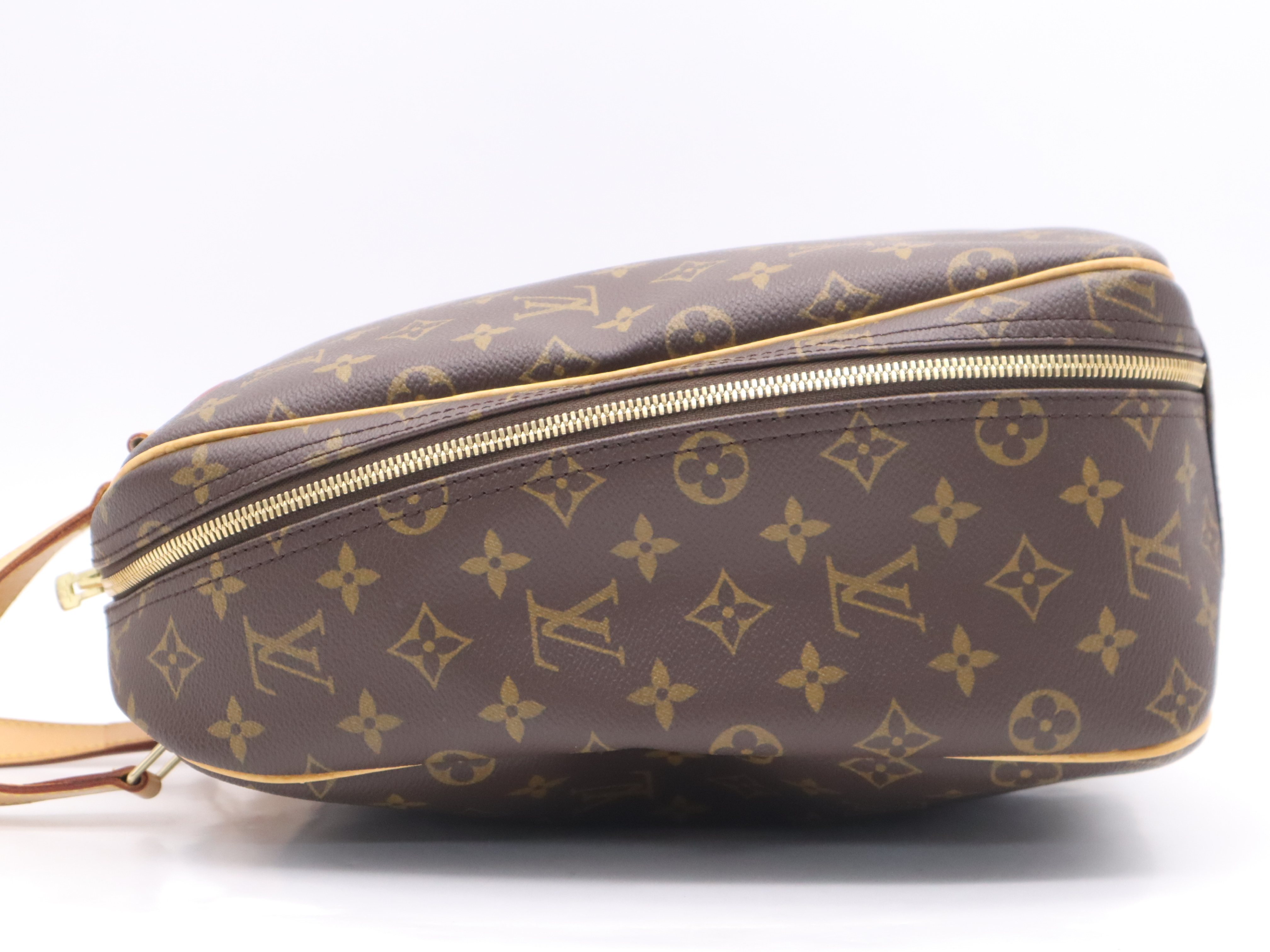 M41450 Monogram Excursion Handbag — view 3